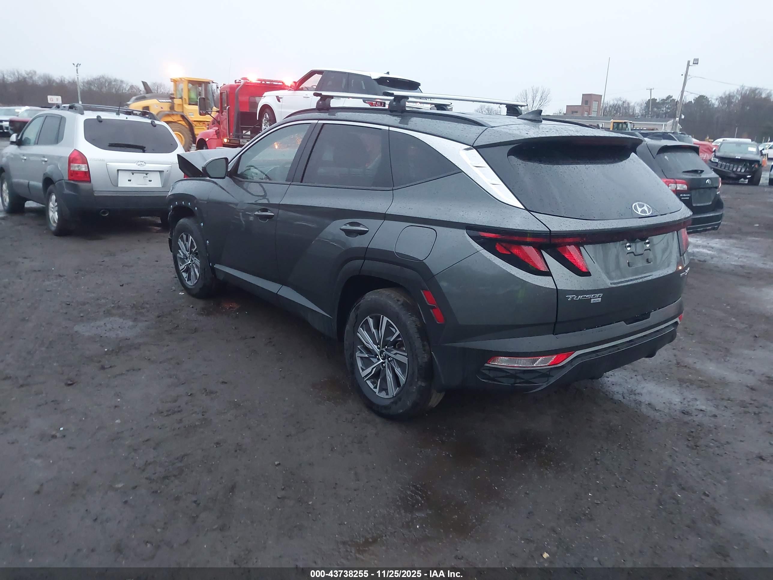 HYUNDAI TUCSON image 3