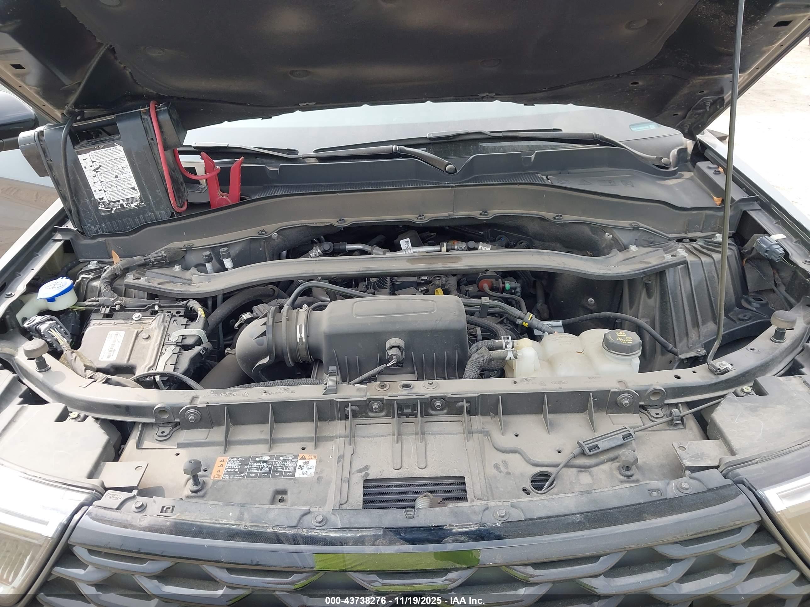 FORD EXPLORER image 10