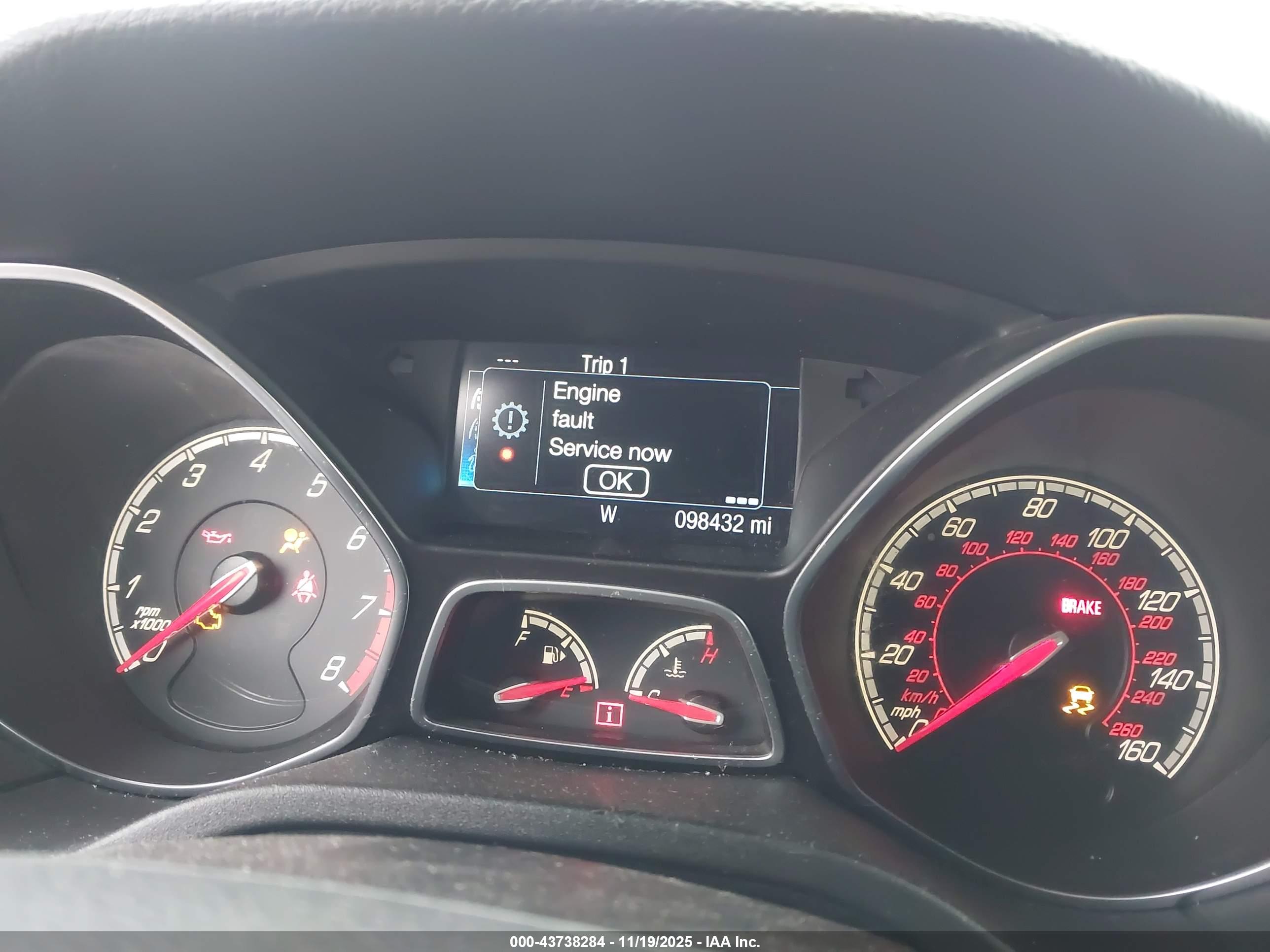 FORD FOCUS image 7