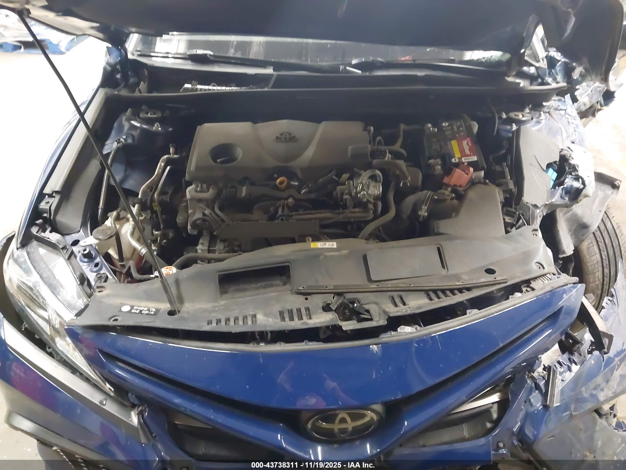 TOYOTA CAMRY image 10