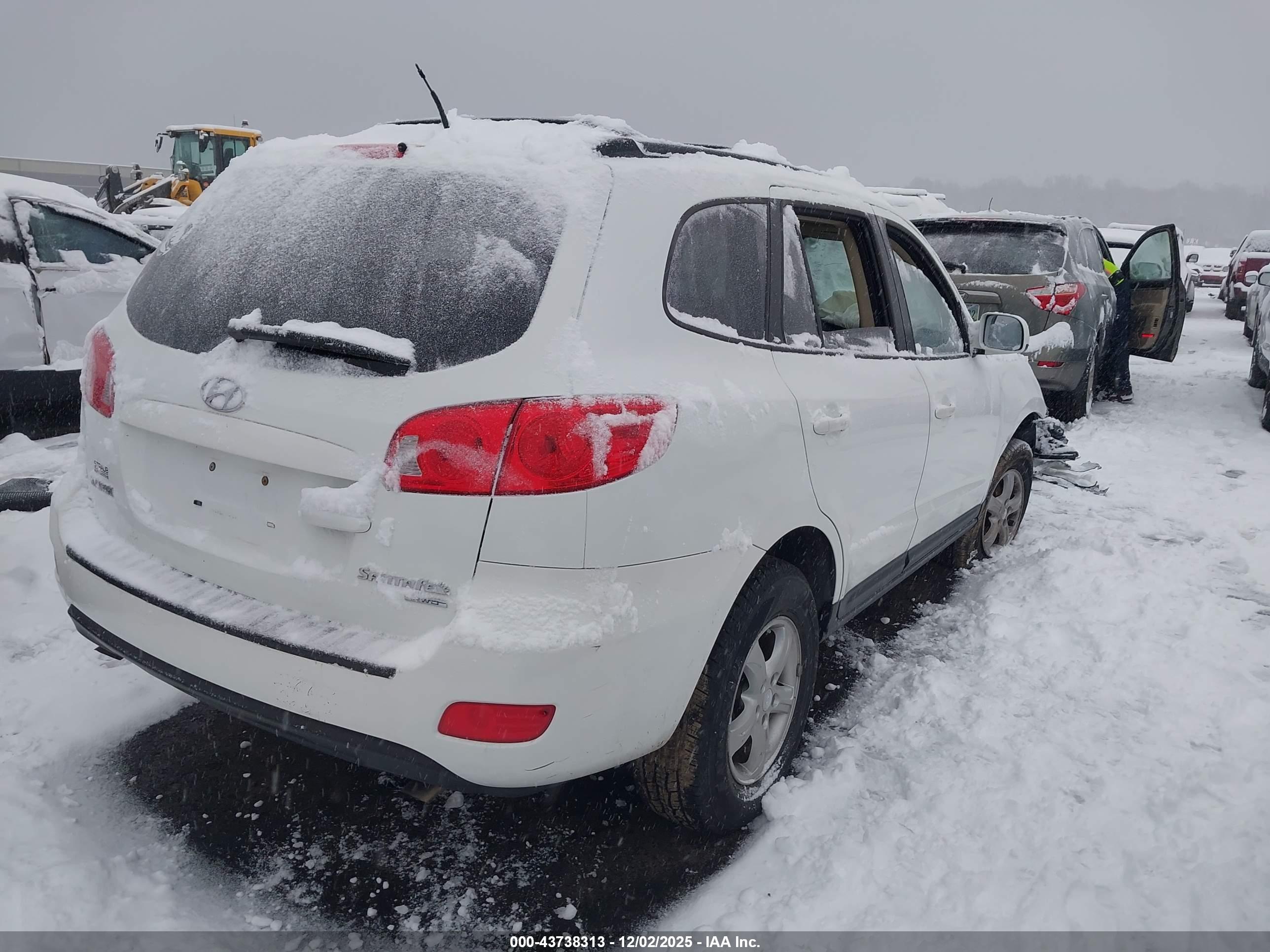 HYUNDAI SANTA image 4