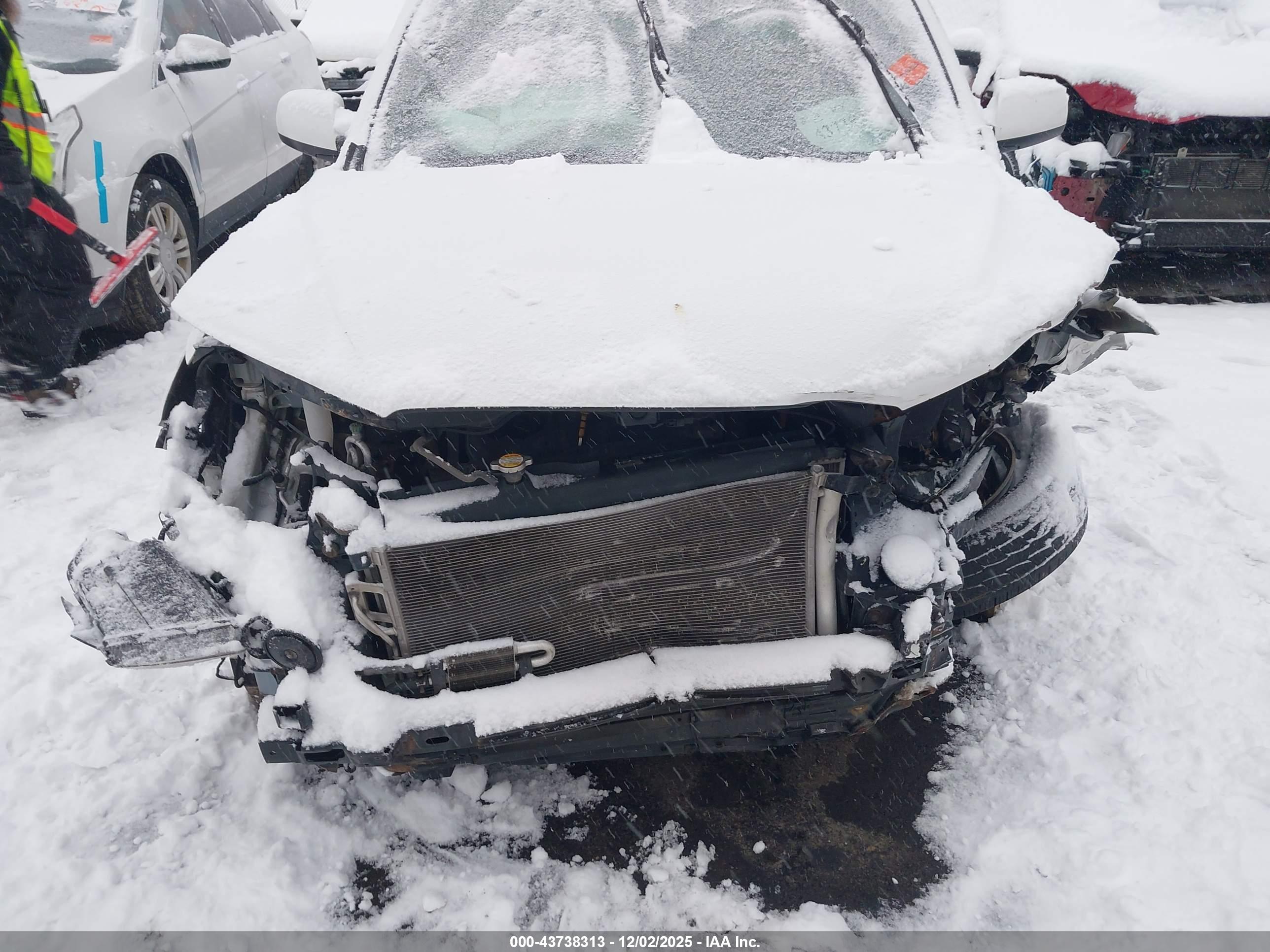 HYUNDAI SANTA image 6
