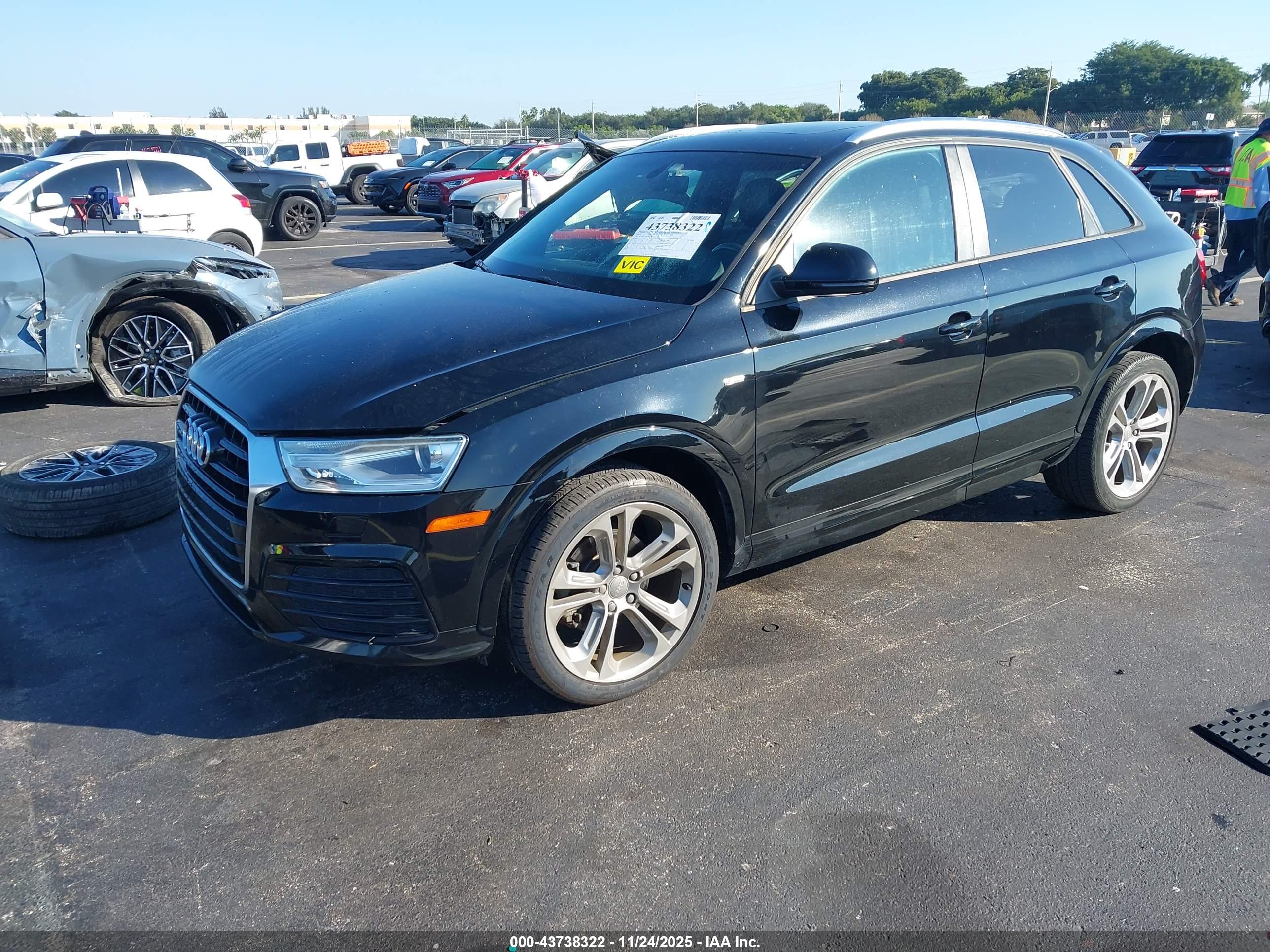 AUDI Q3 image 2