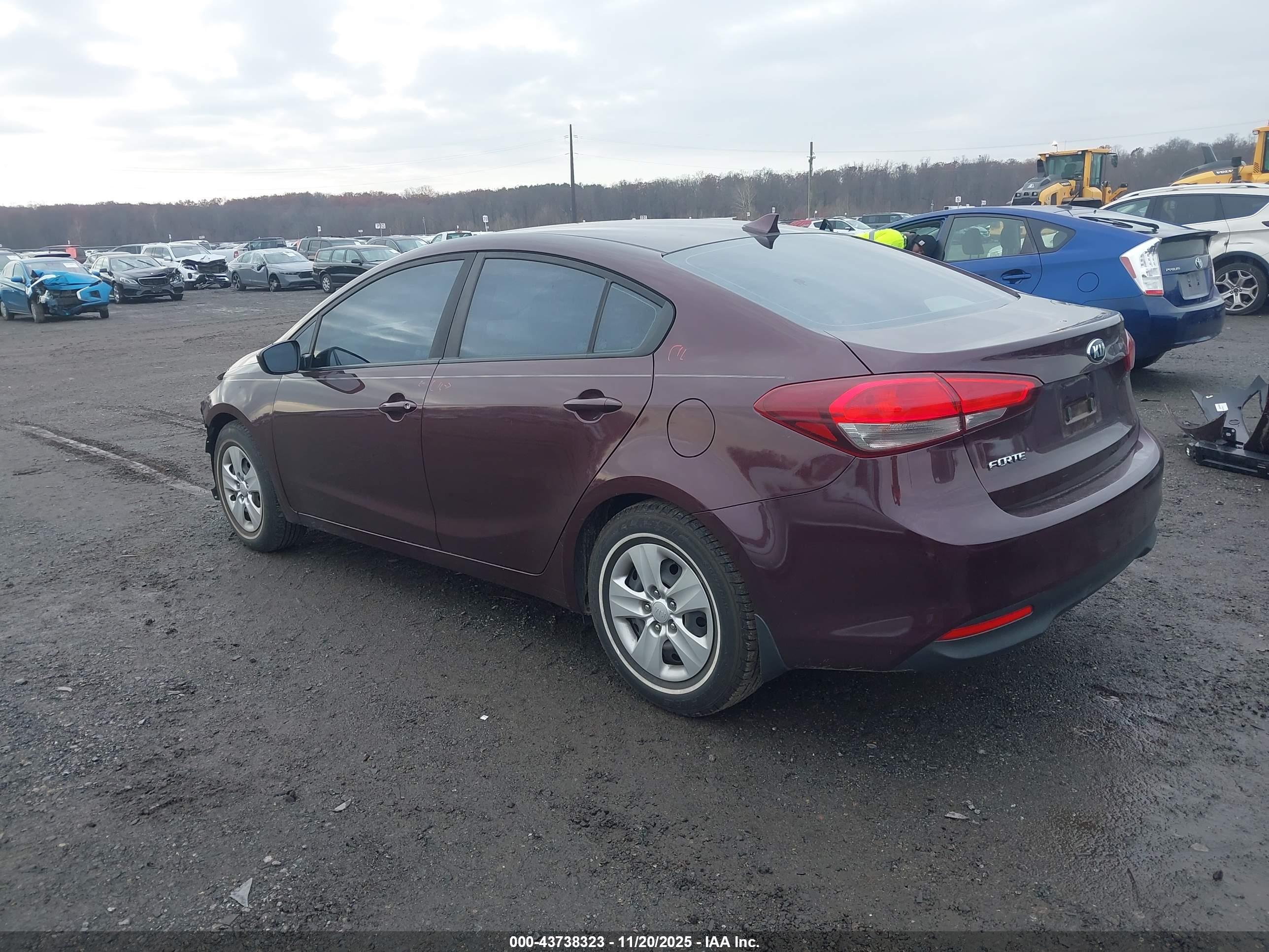 KIA FORTE image 3