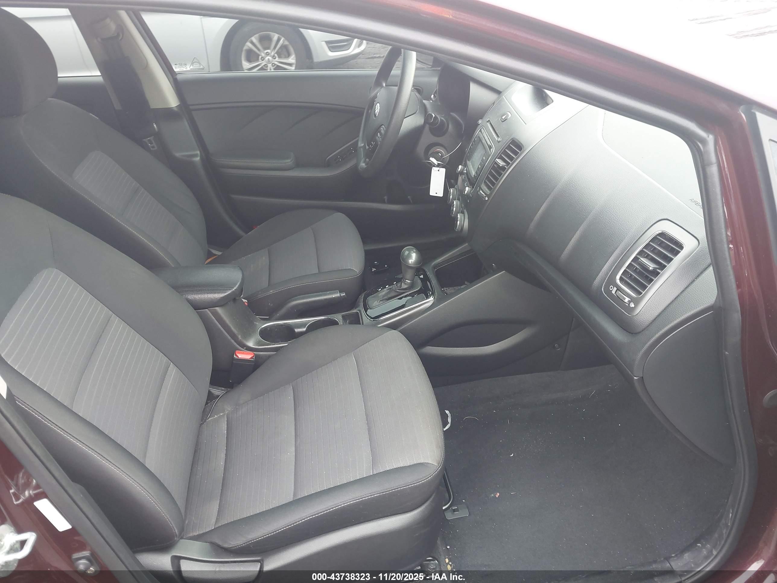 KIA FORTE image 5