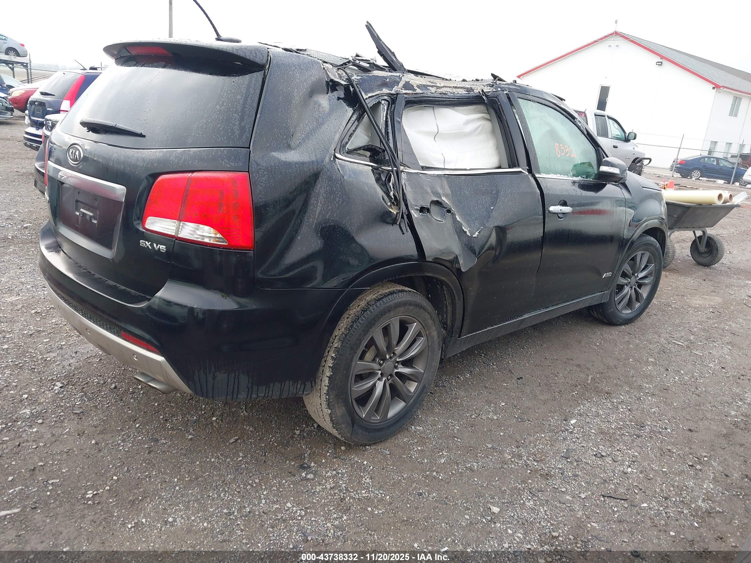 KIA SORENTO image 4