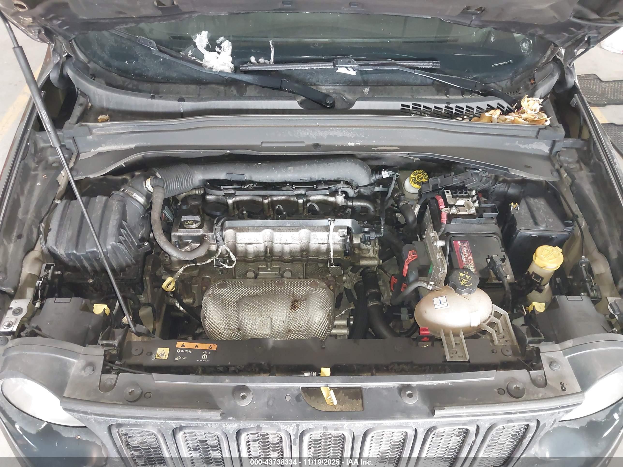 JEEP RENEGADE image 10