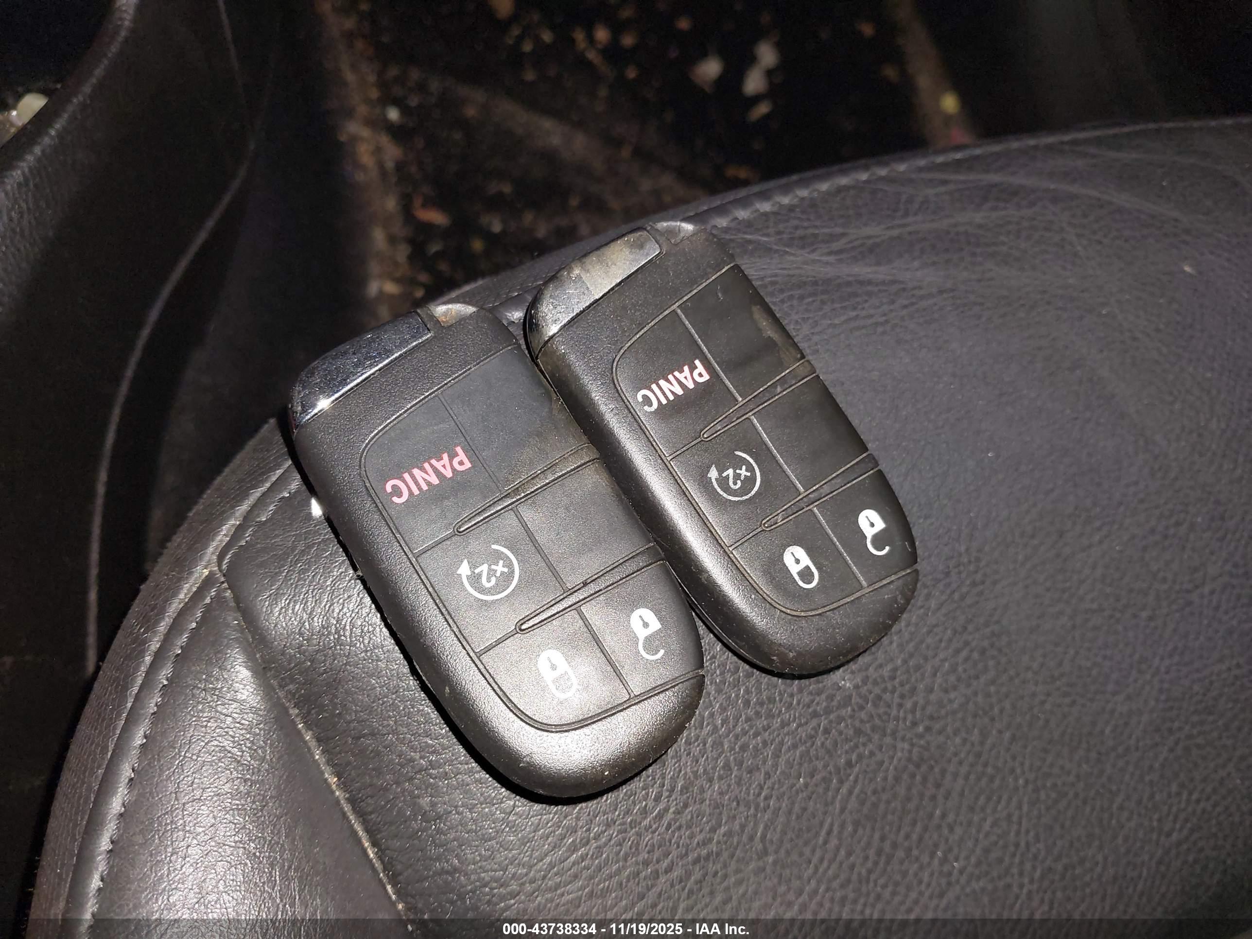 JEEP RENEGADE image 11