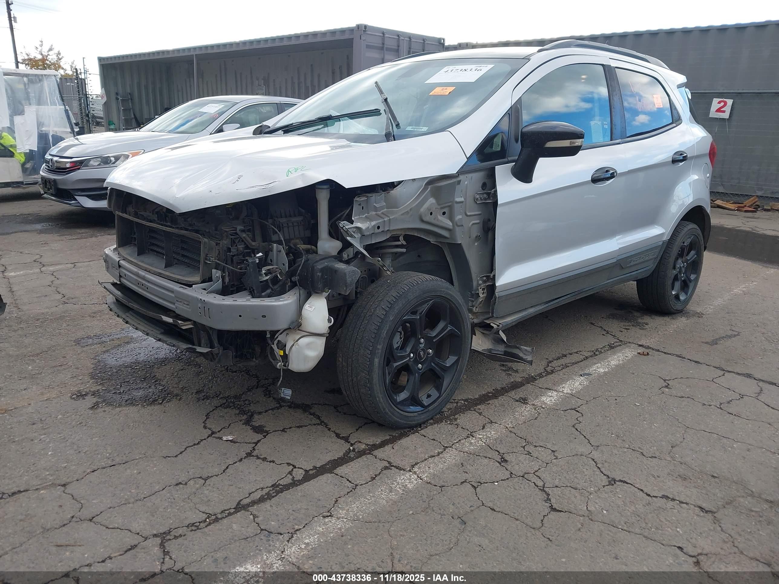 FORD ECOSPORT image 2