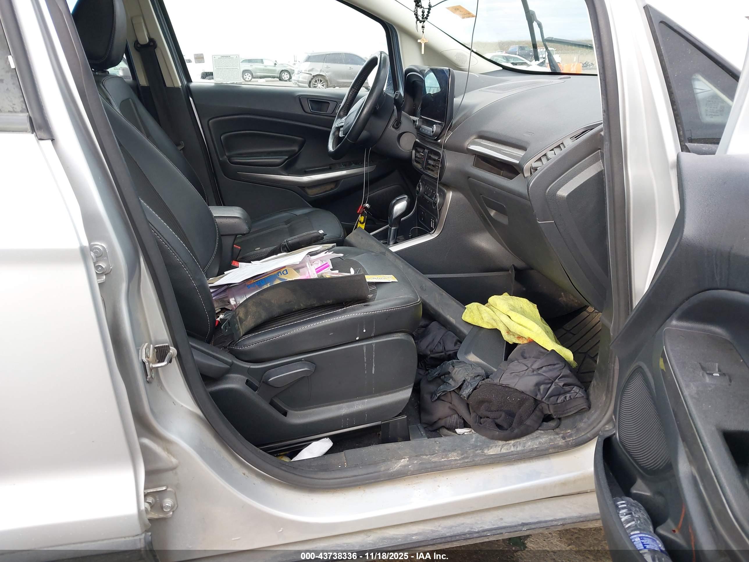 FORD ECOSPORT image 5
