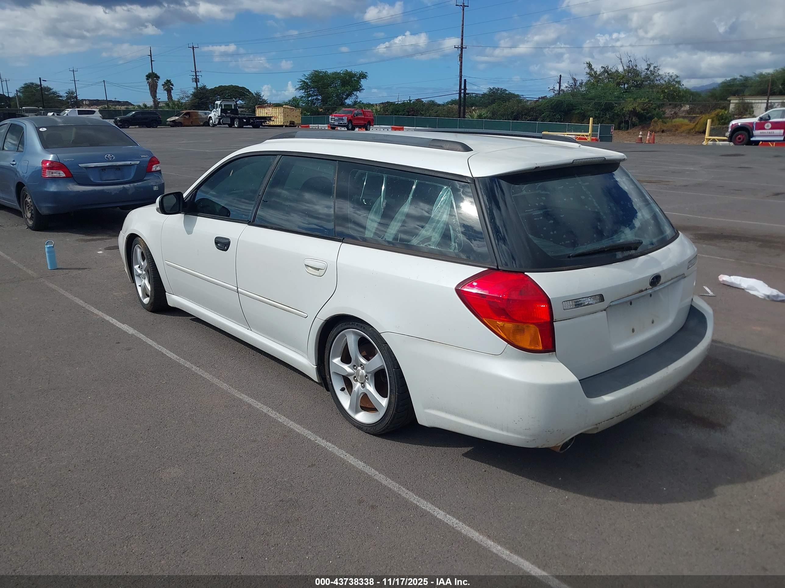 SUBARU LEGACY image 3
