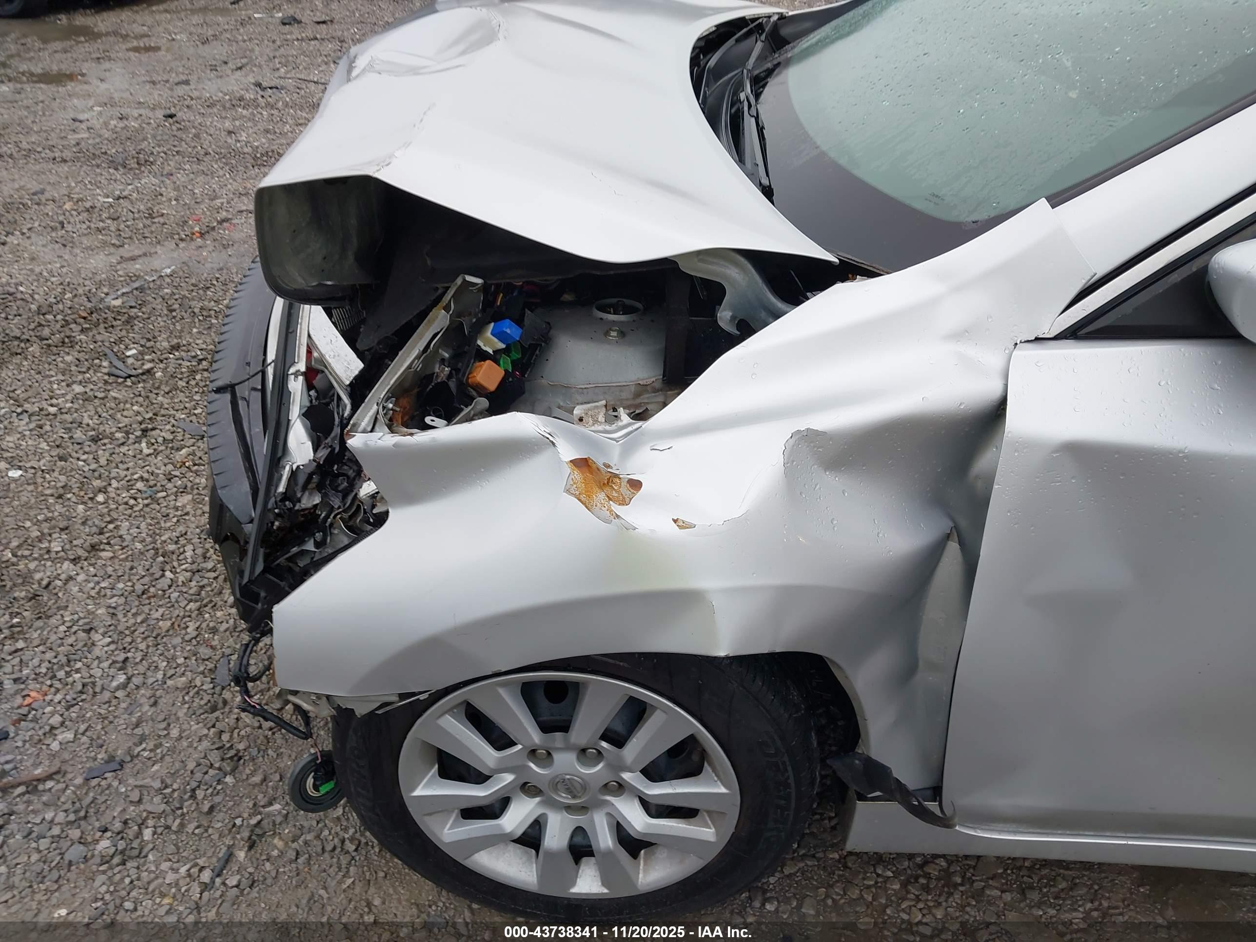 NISSAN ALTIMA image 6