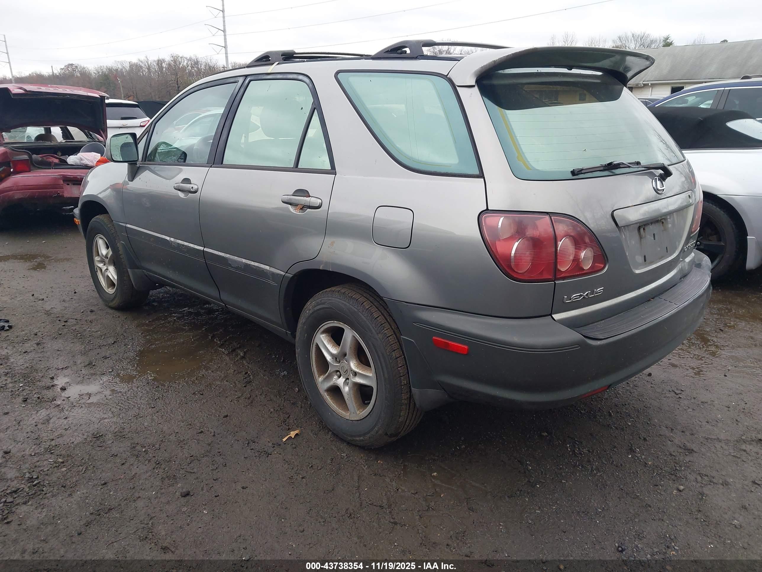 LEXUS RX image 3