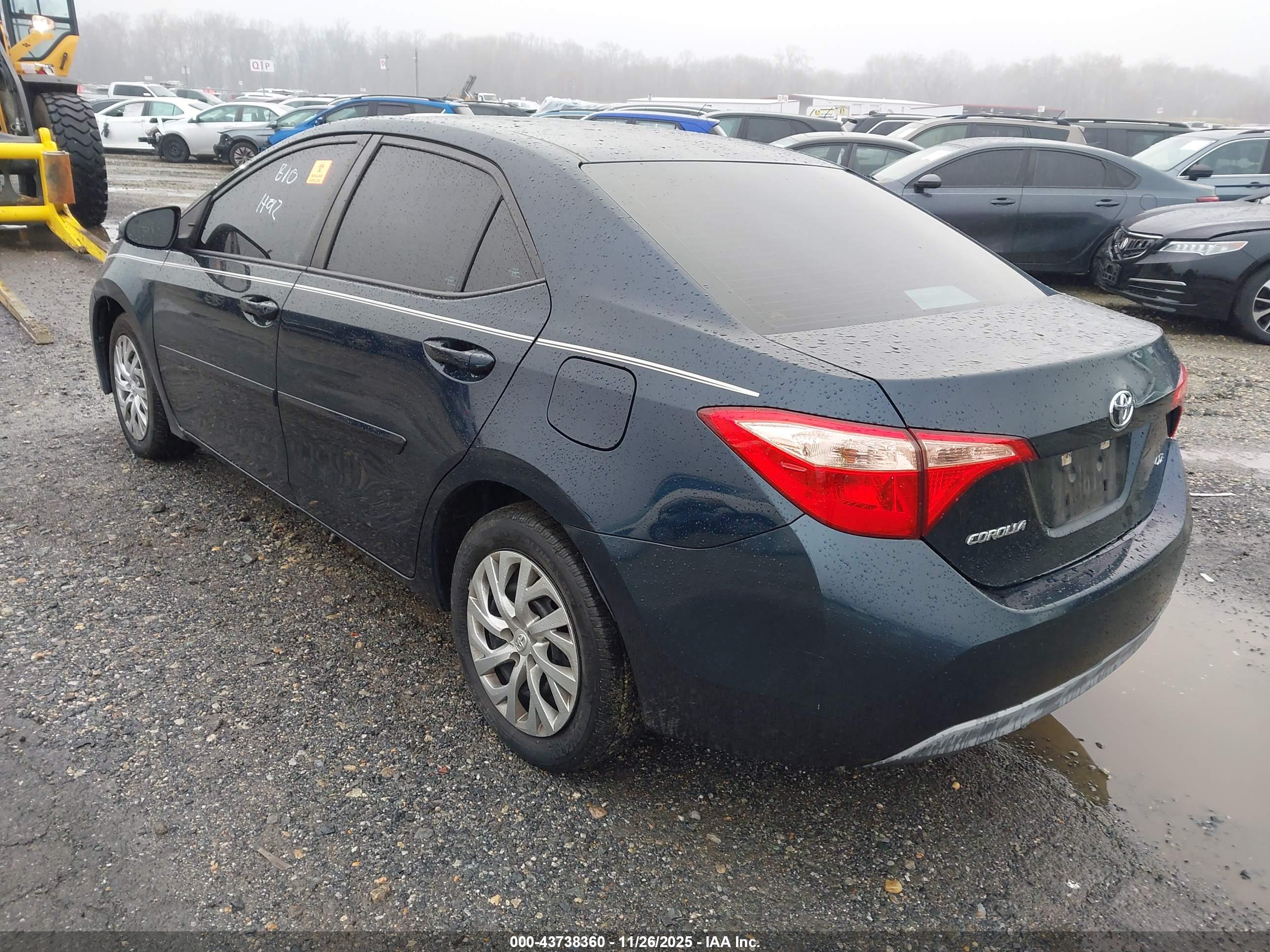 TOYOTA COROLLA image 3