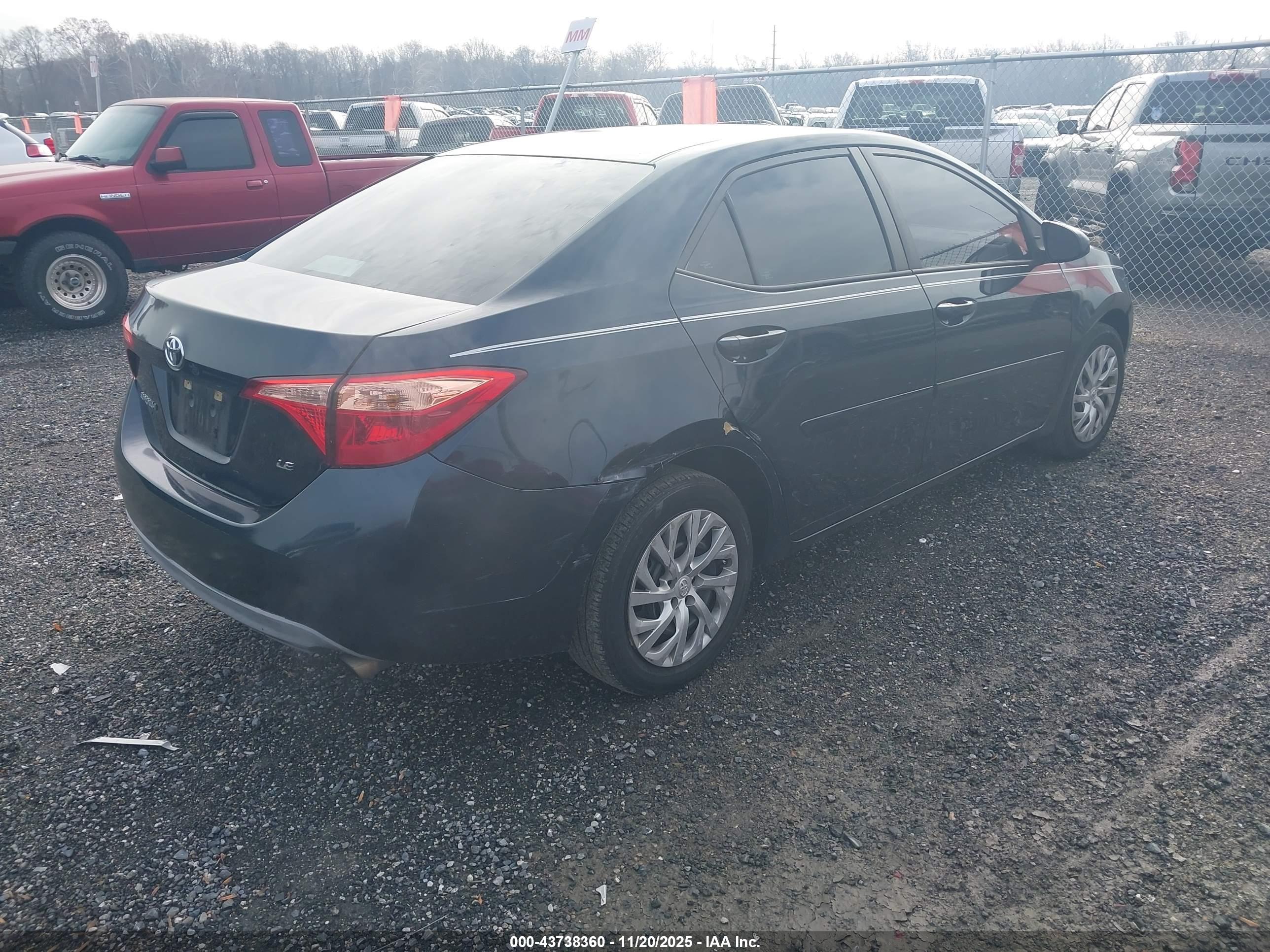 TOYOTA COROLLA image 4