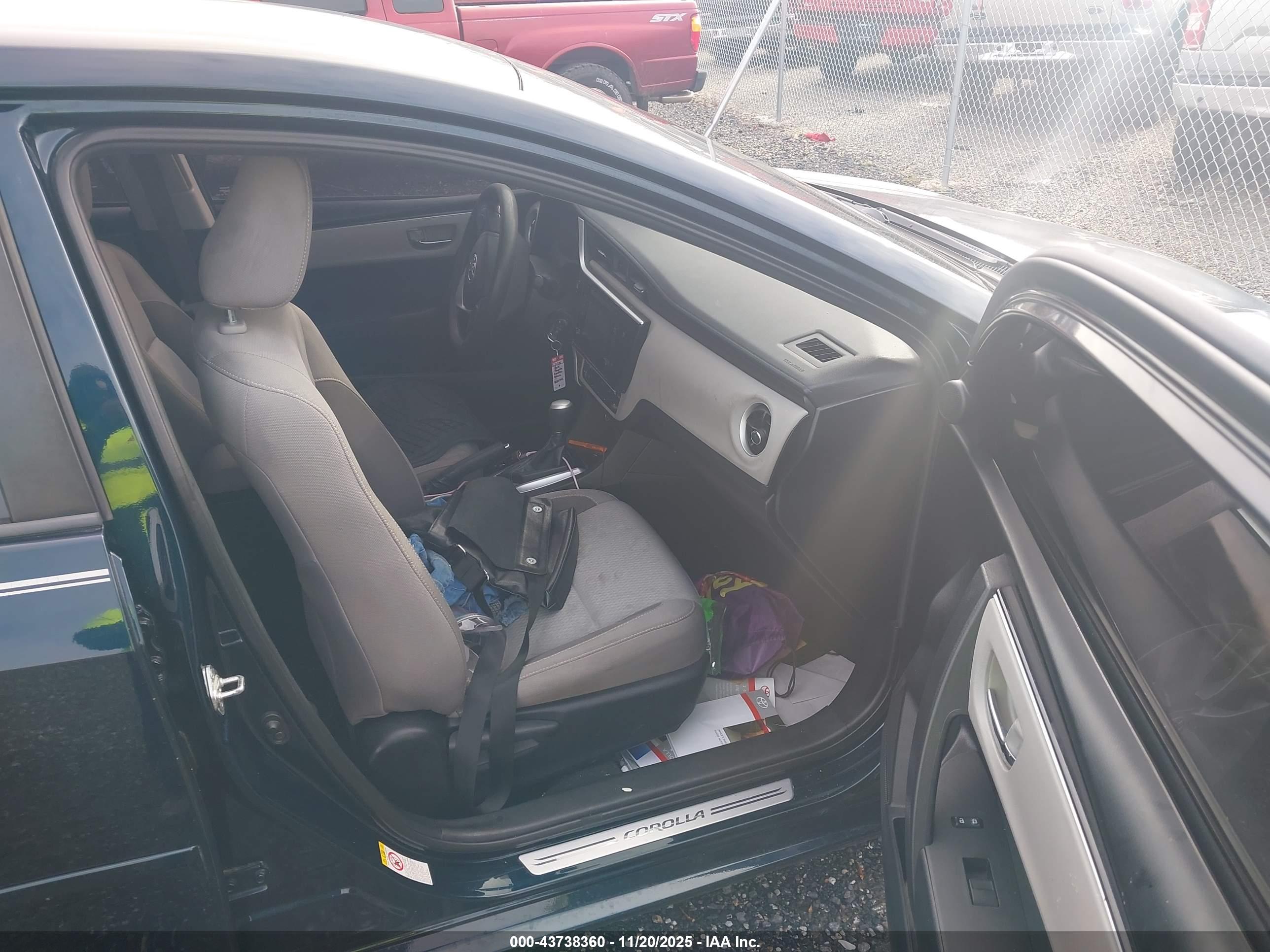 TOYOTA COROLLA image 5