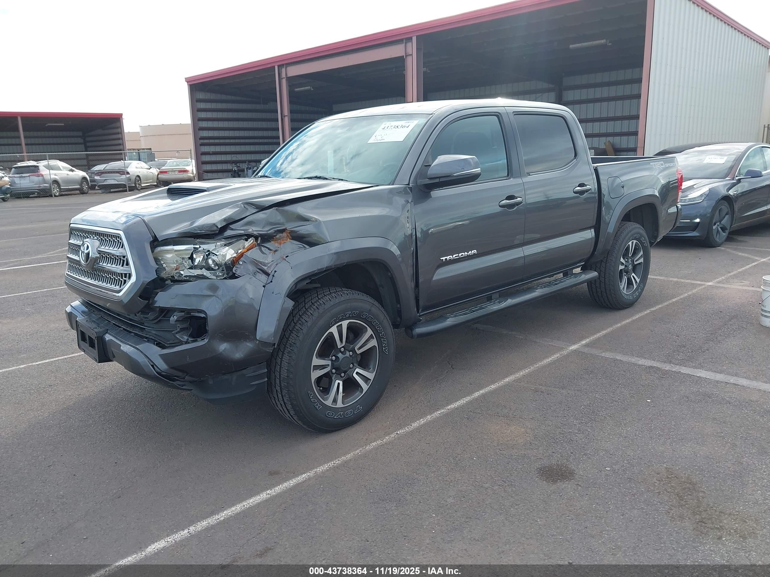 TOYOTA TACOMA image 2