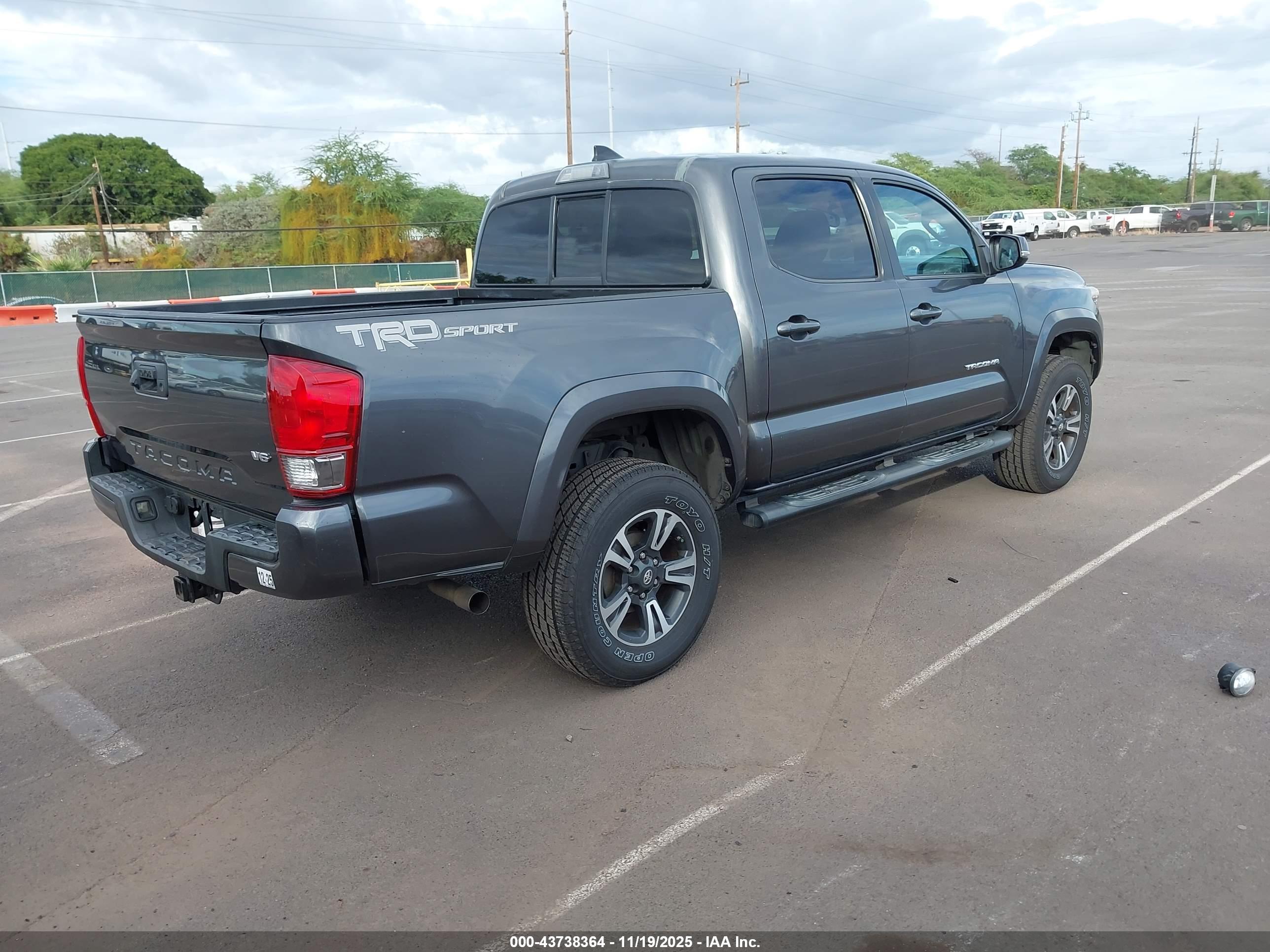 TOYOTA TACOMA image 4