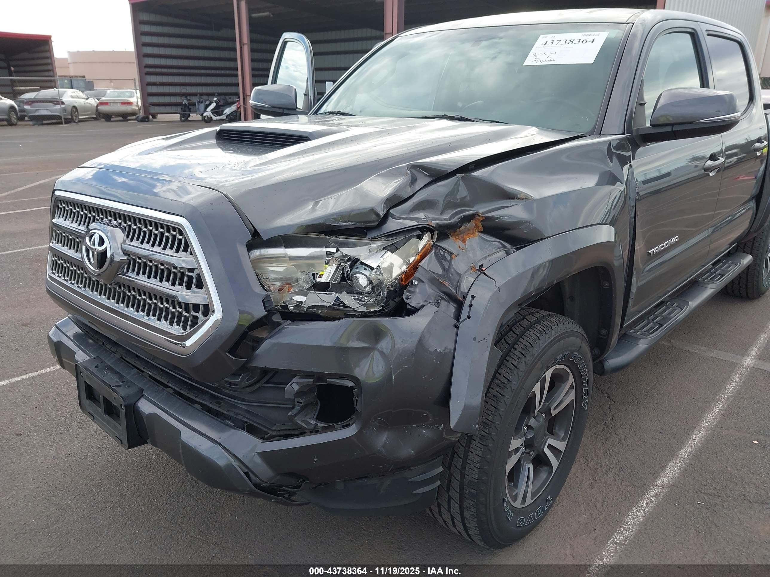 TOYOTA TACOMA image 6