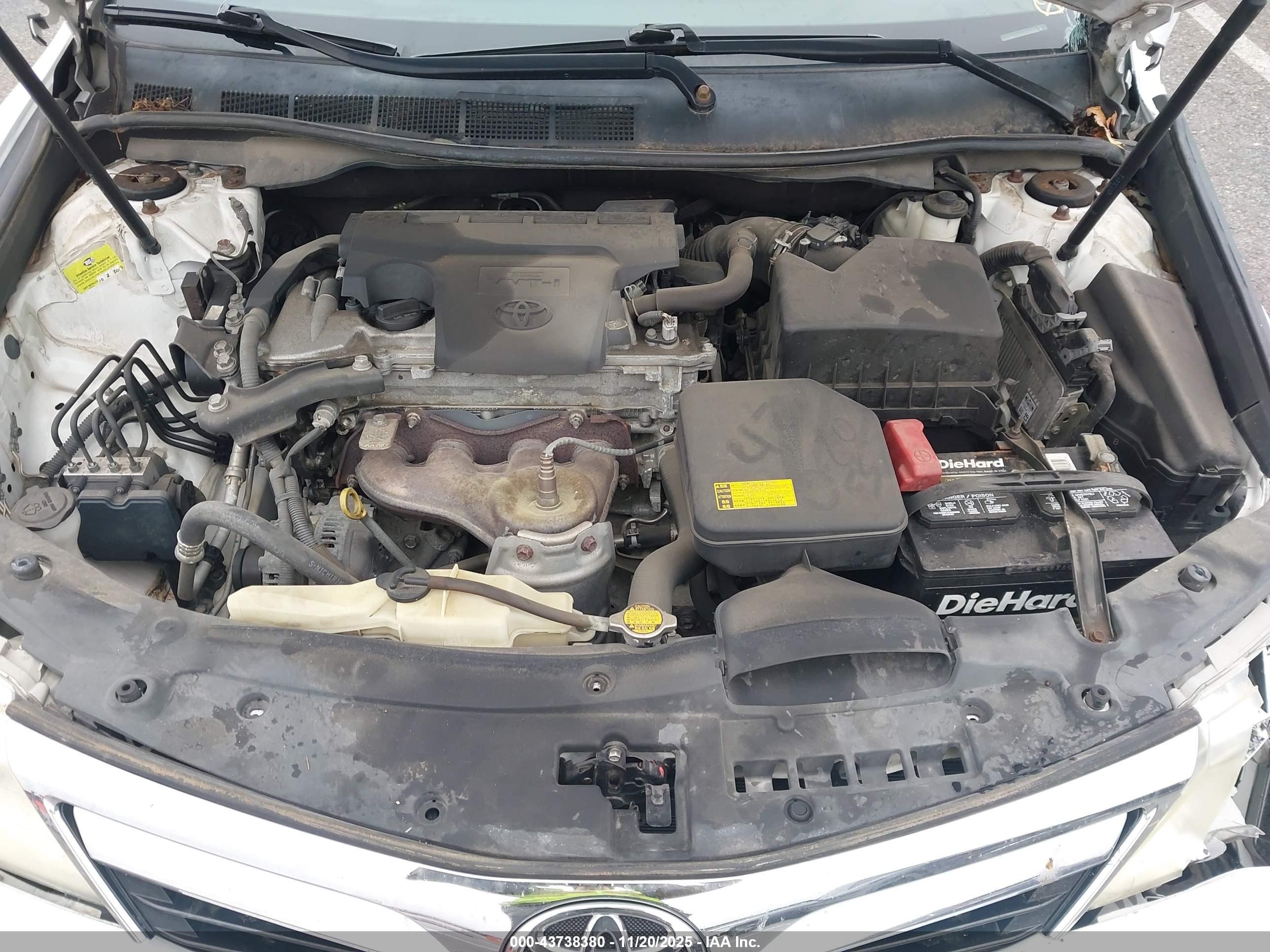TOYOTA CAMRY image 10