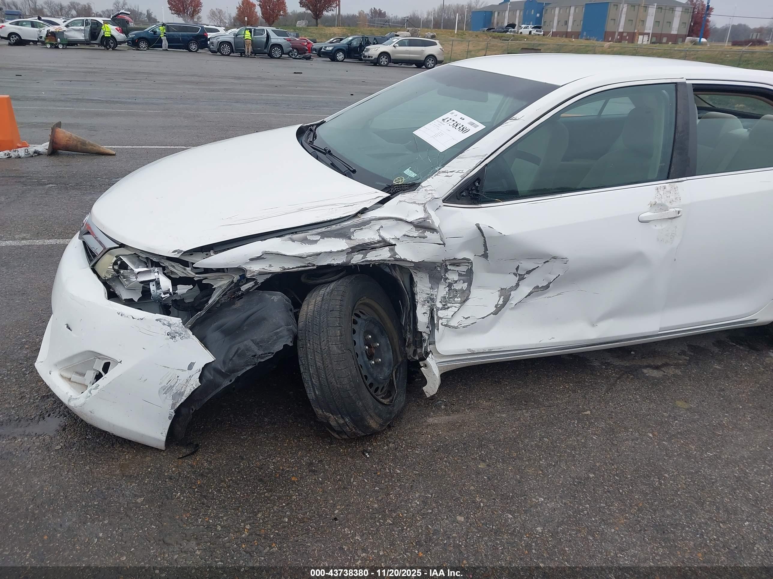 TOYOTA CAMRY image 6