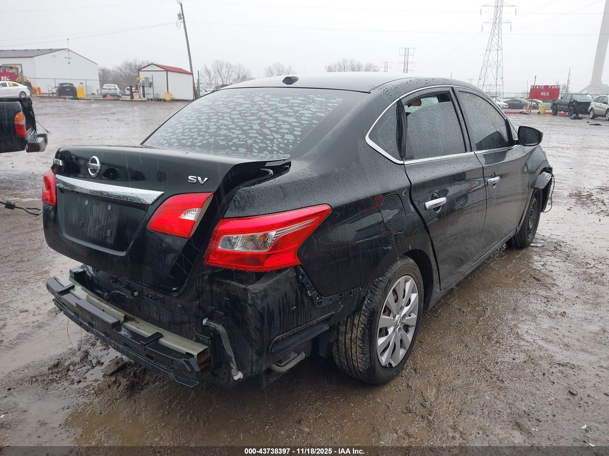 NISSAN SENTRA image 4