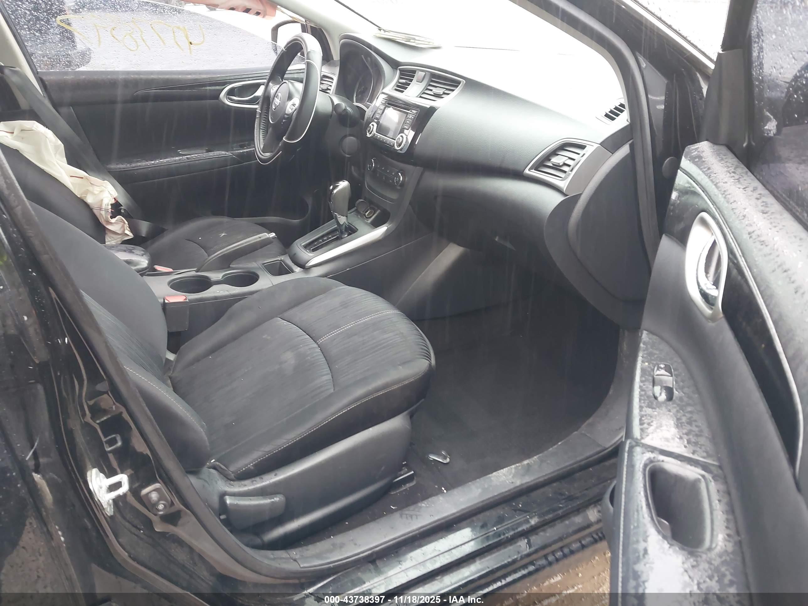 NISSAN SENTRA image 5