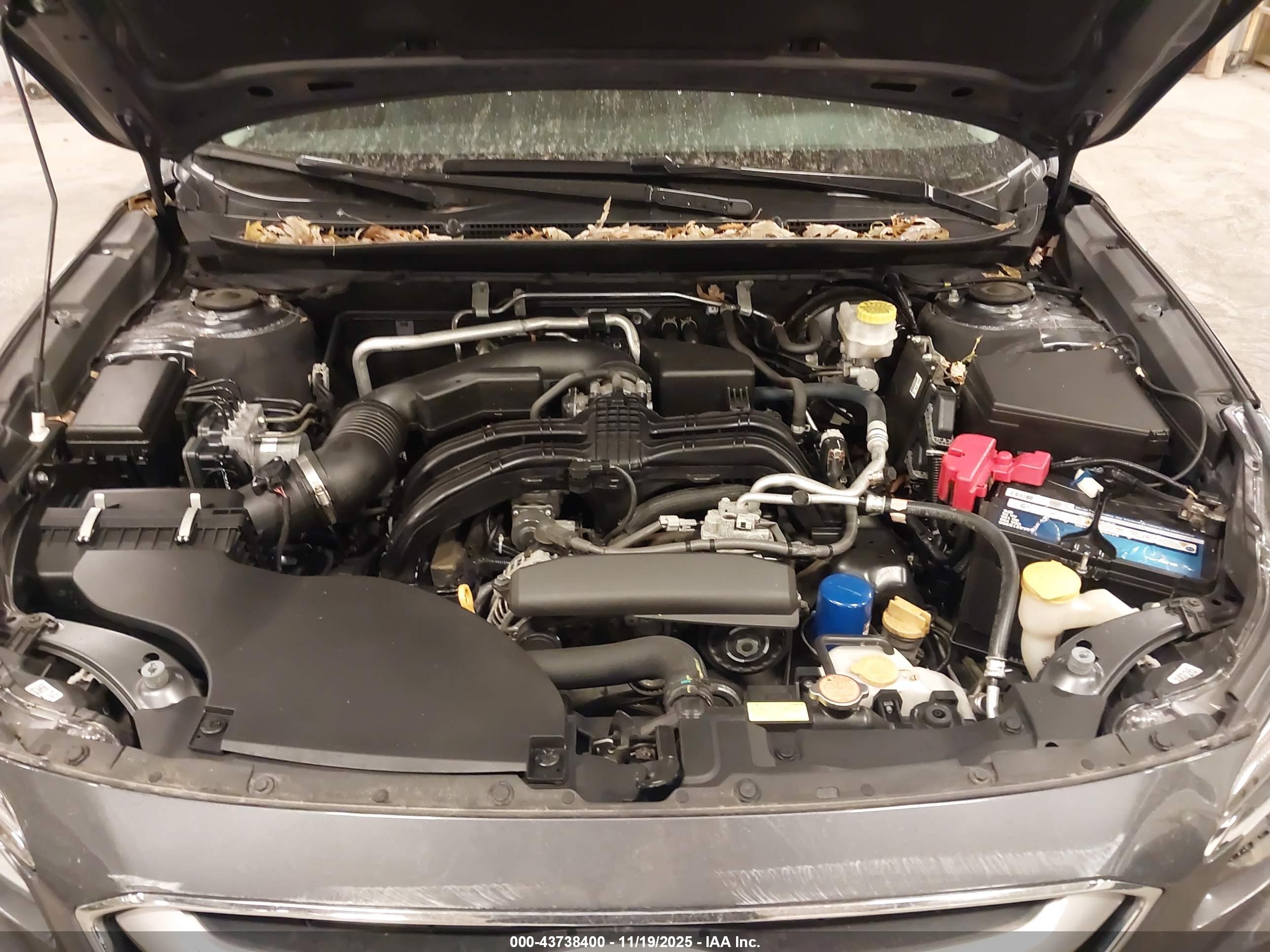 SUBARU OUTBACK image 10