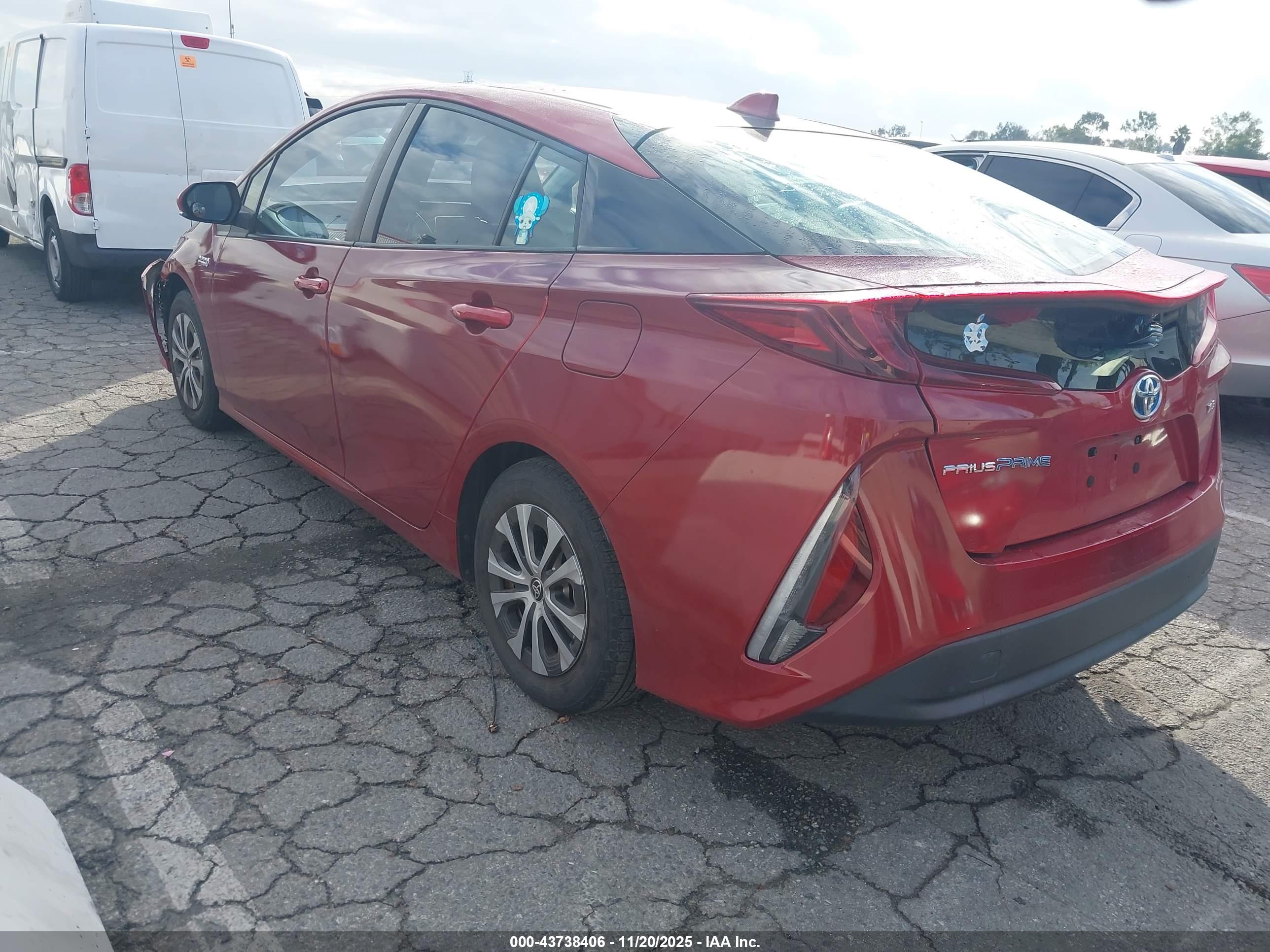 TOYOTA PRIUS image 3