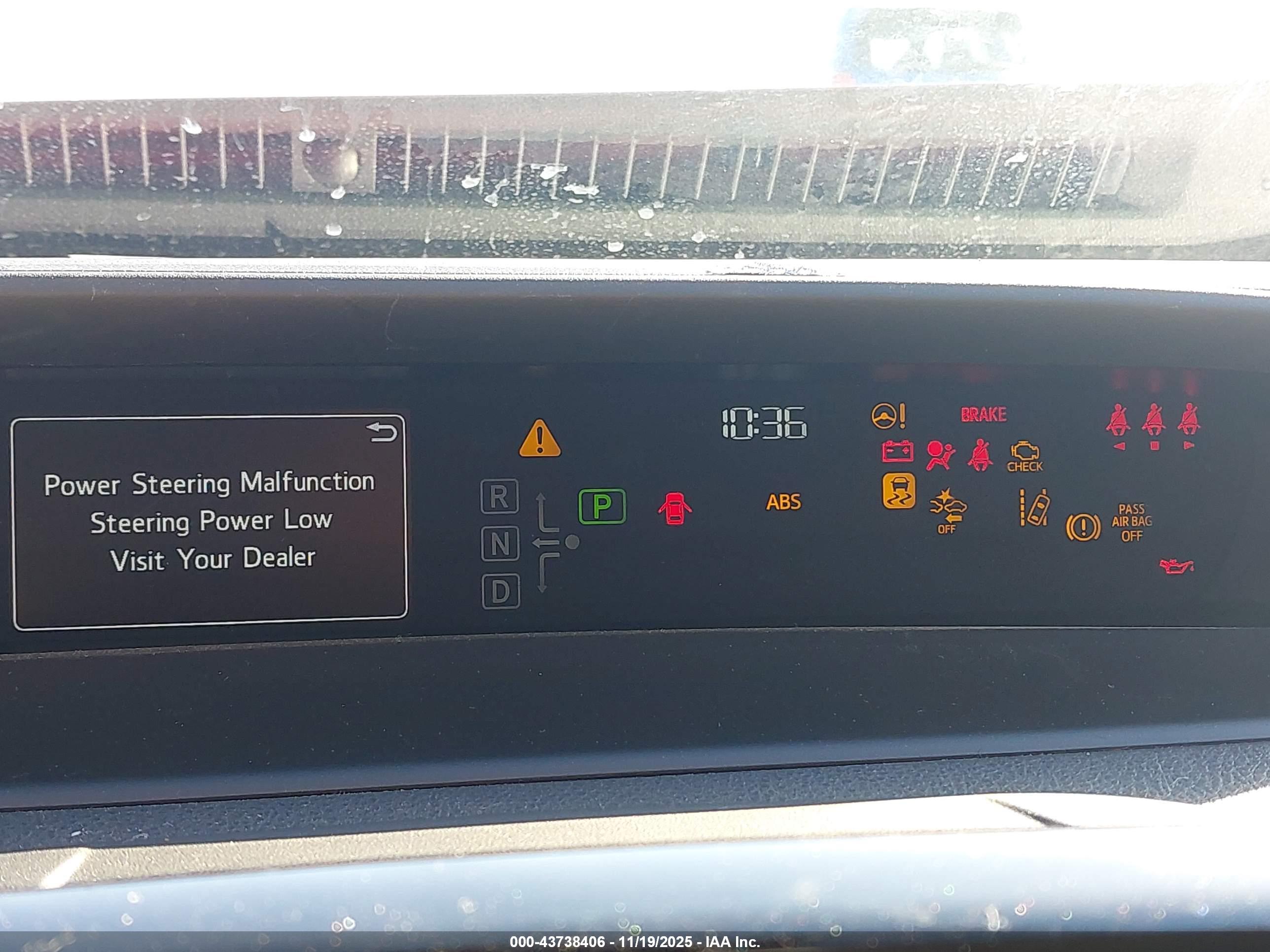 TOYOTA PRIUS image 7