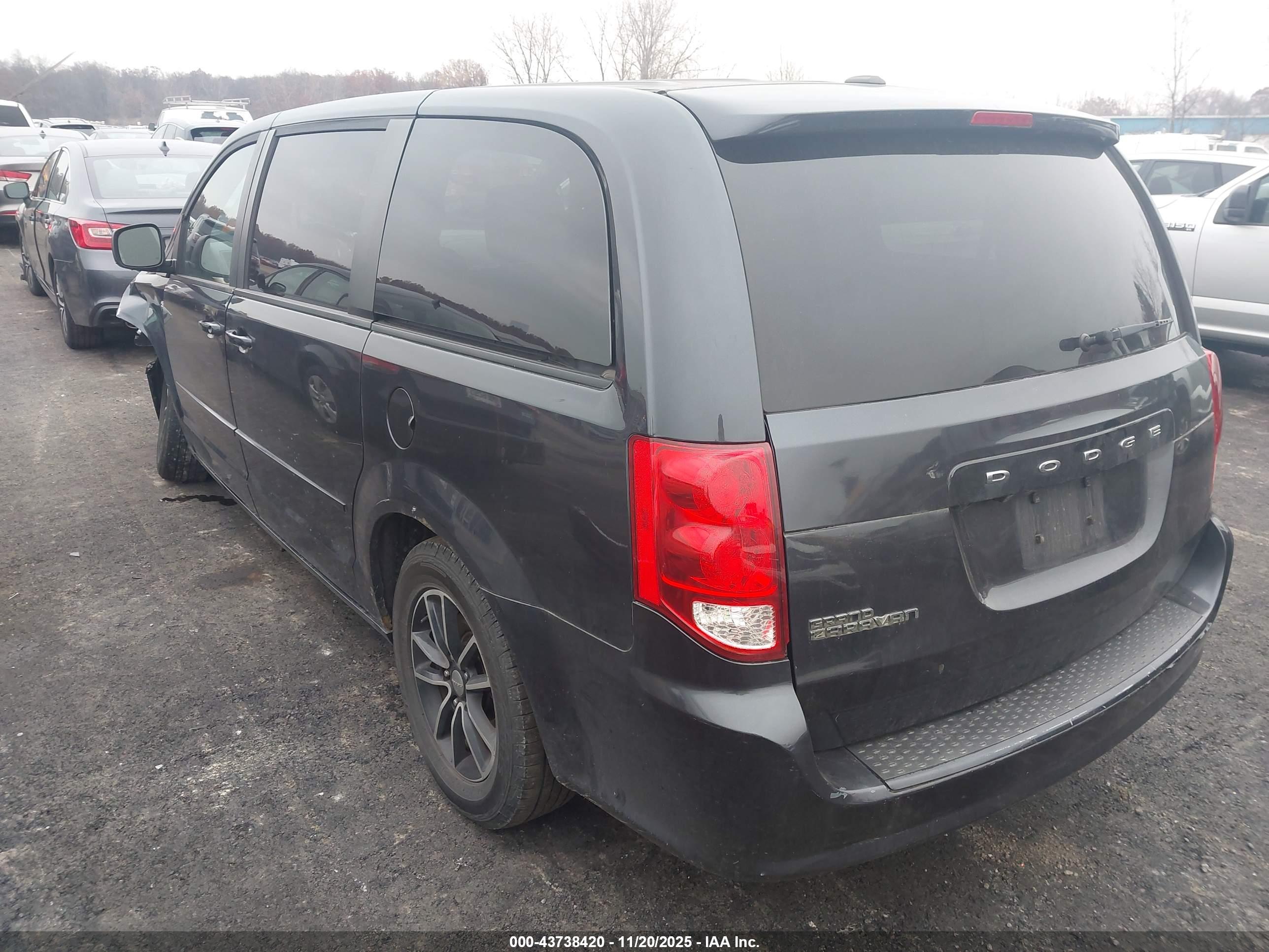 DODGE GRAND image 3