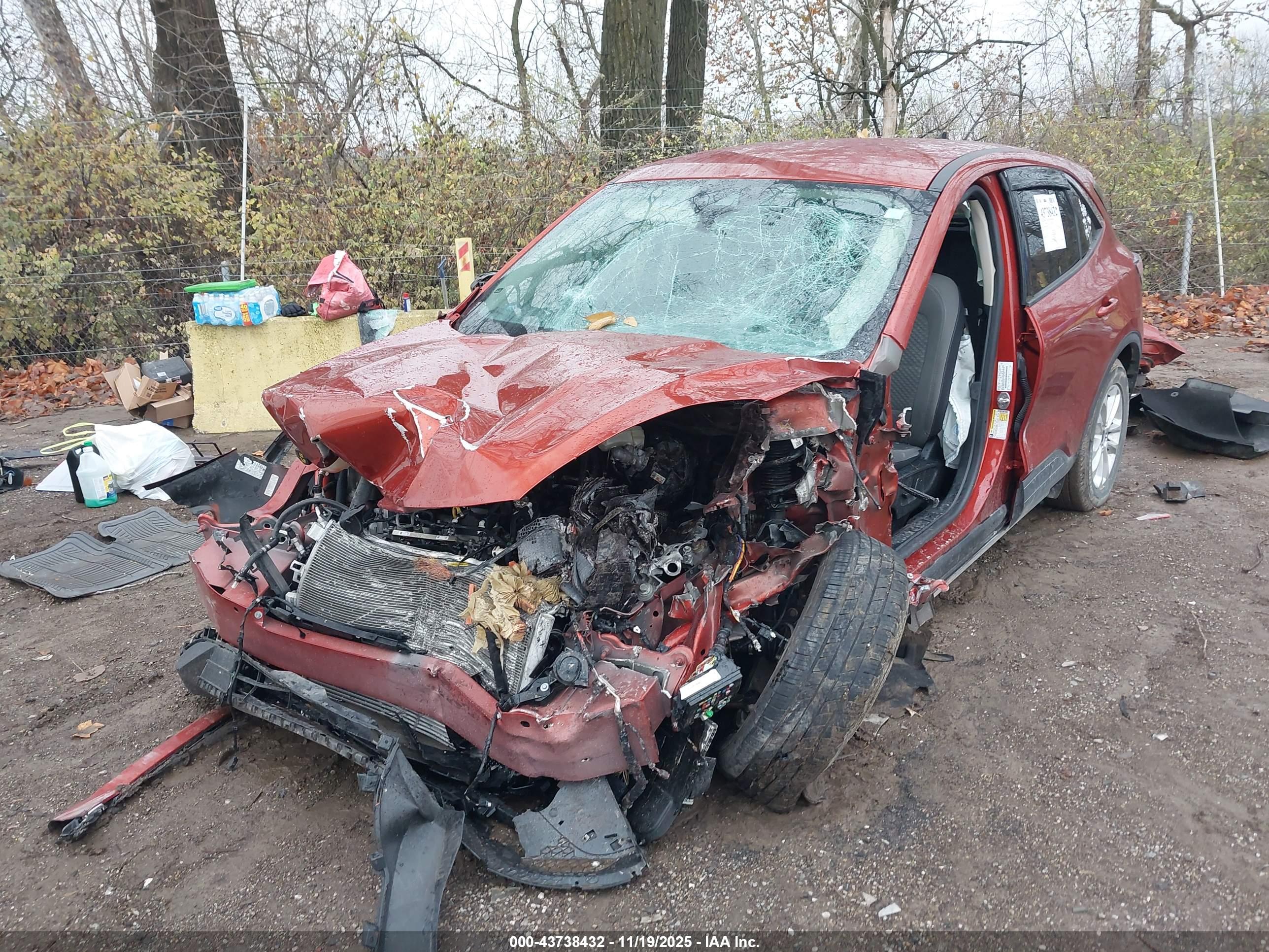 FORD ESCAPE image 2