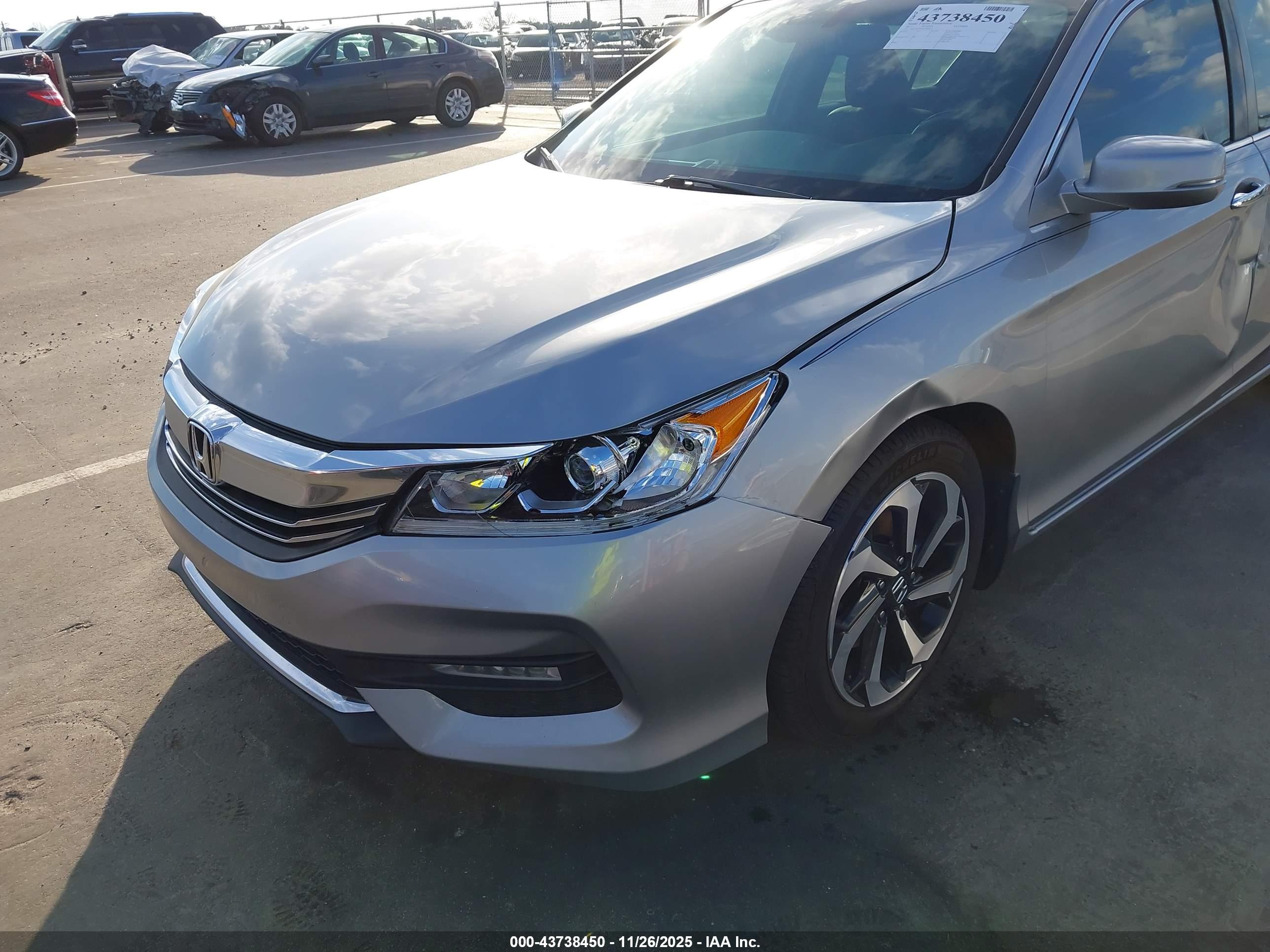 HONDA ACCORD image 6