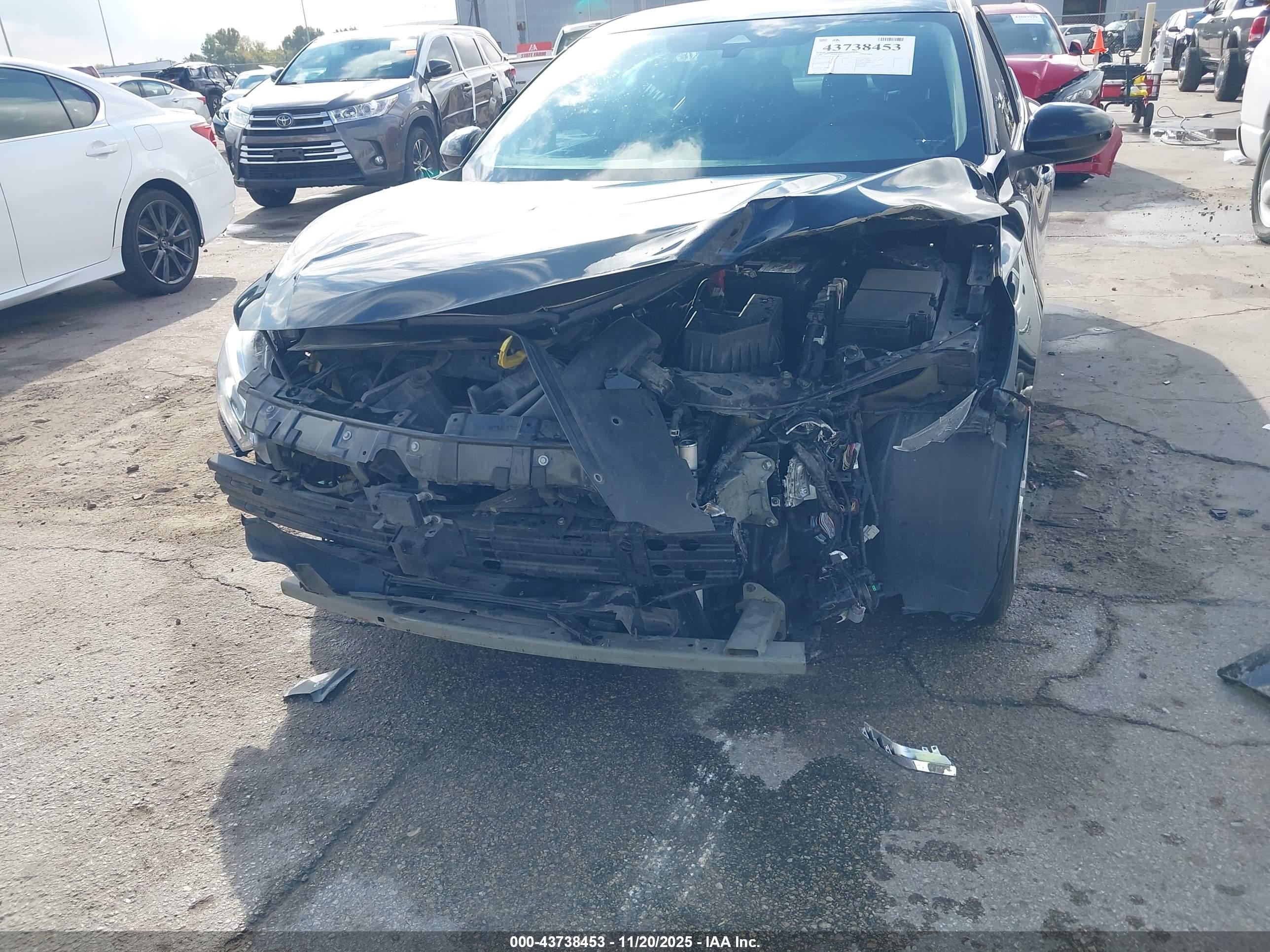 NISSAN SENTRA image 6