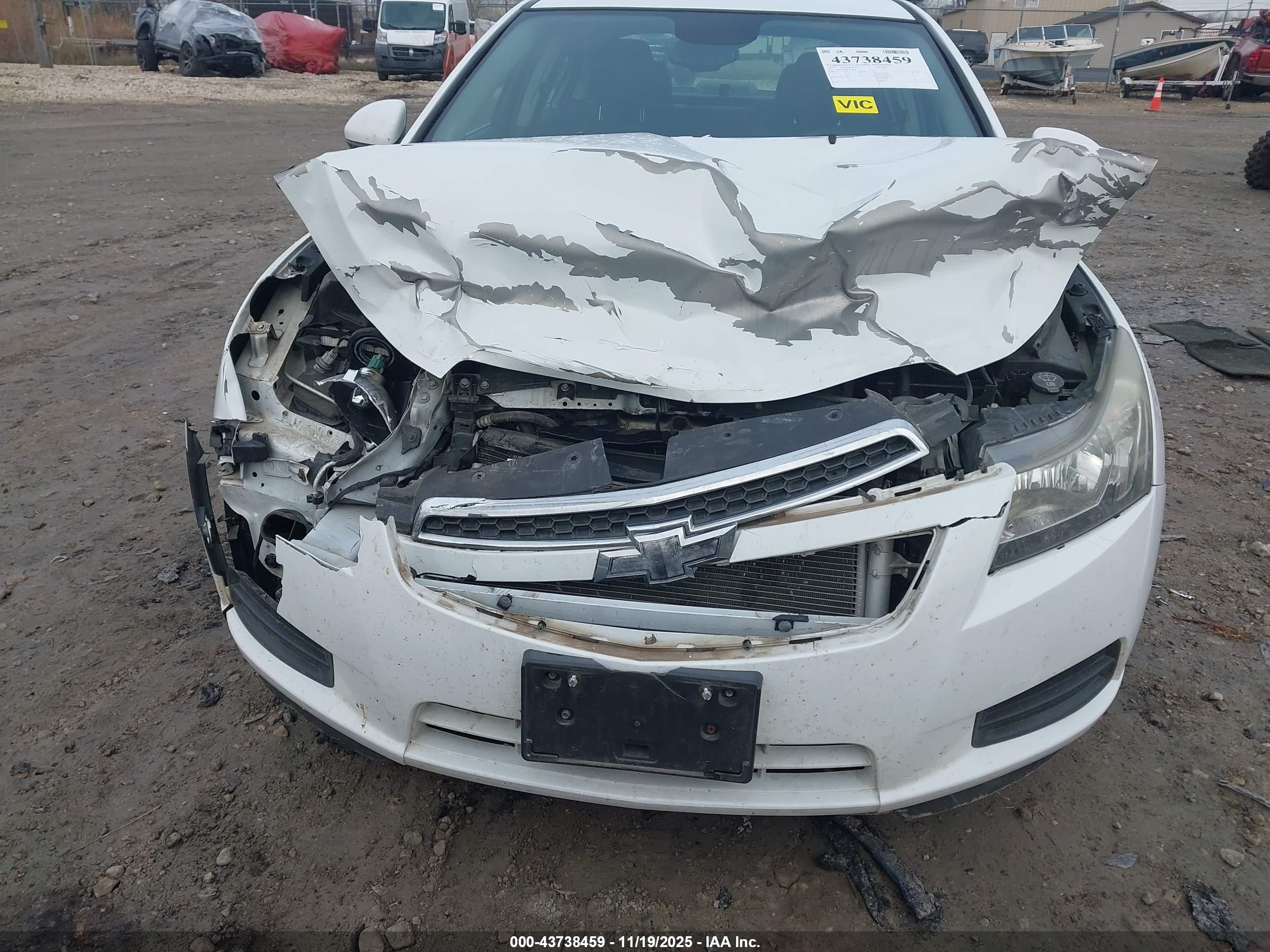 CHEVROLET CRUZE image 6