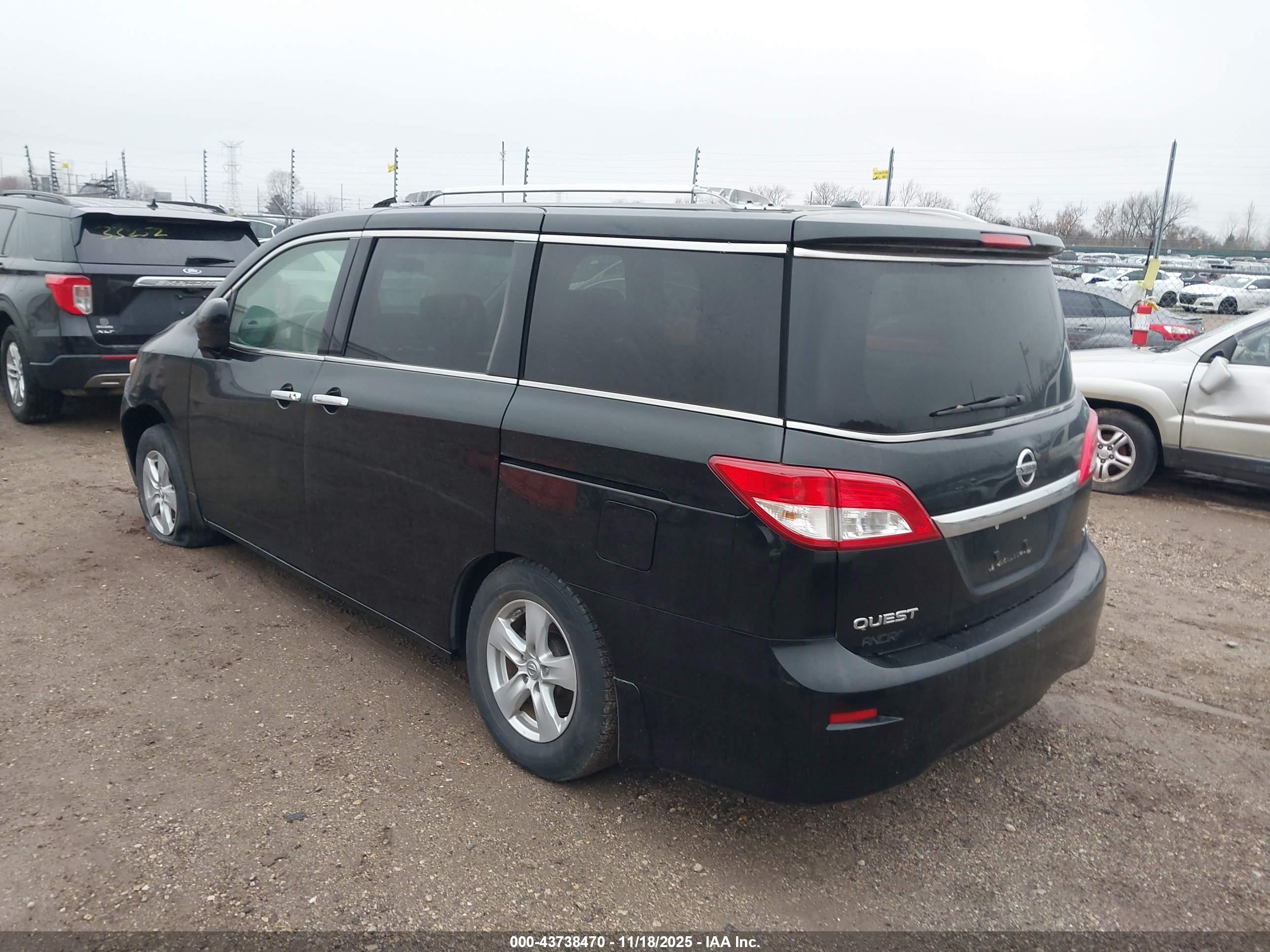 NISSAN QUEST image 3
