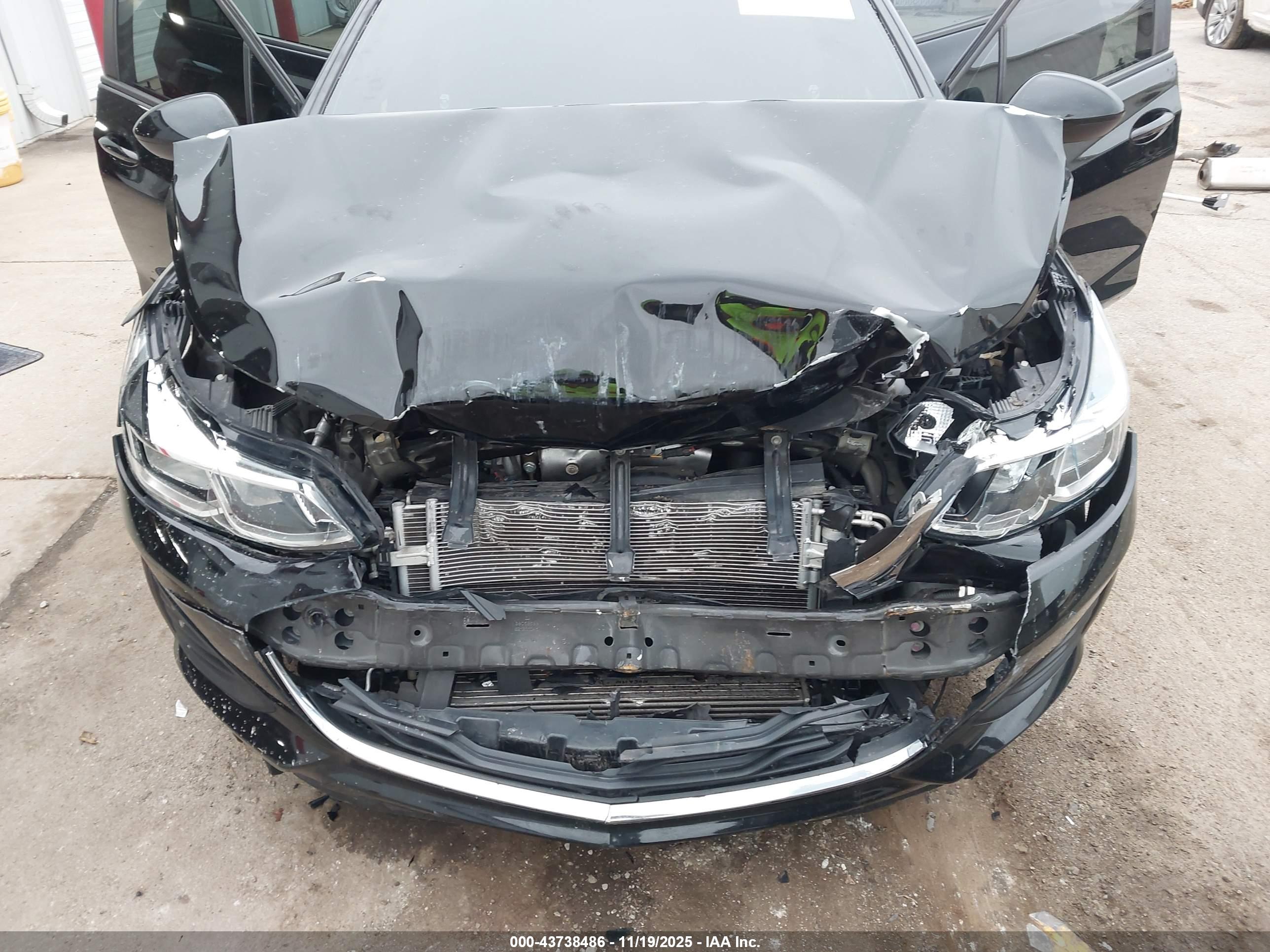 CHEVROLET CRUZE image 6