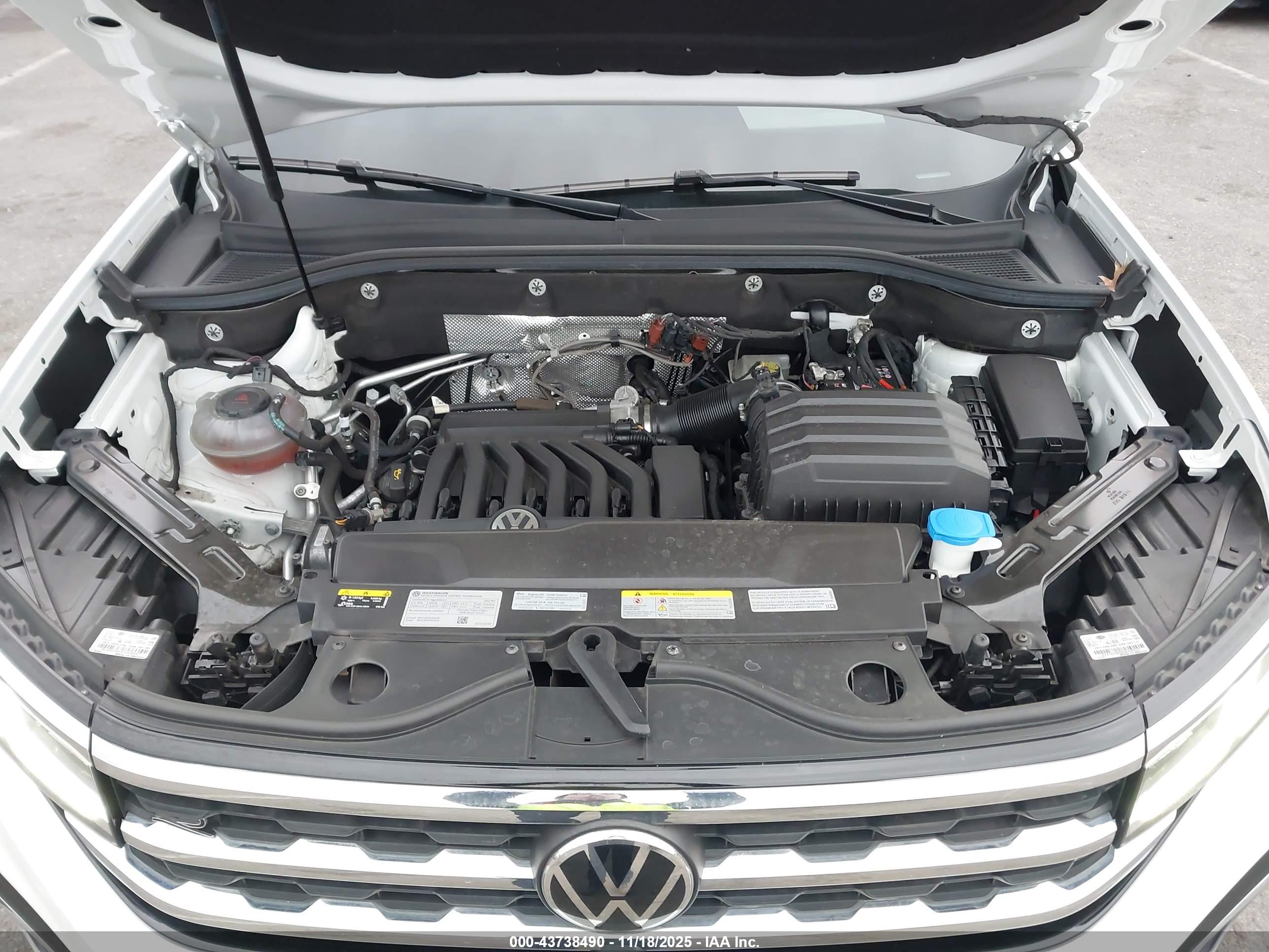 VOLKSWAGEN ATLAS image 10