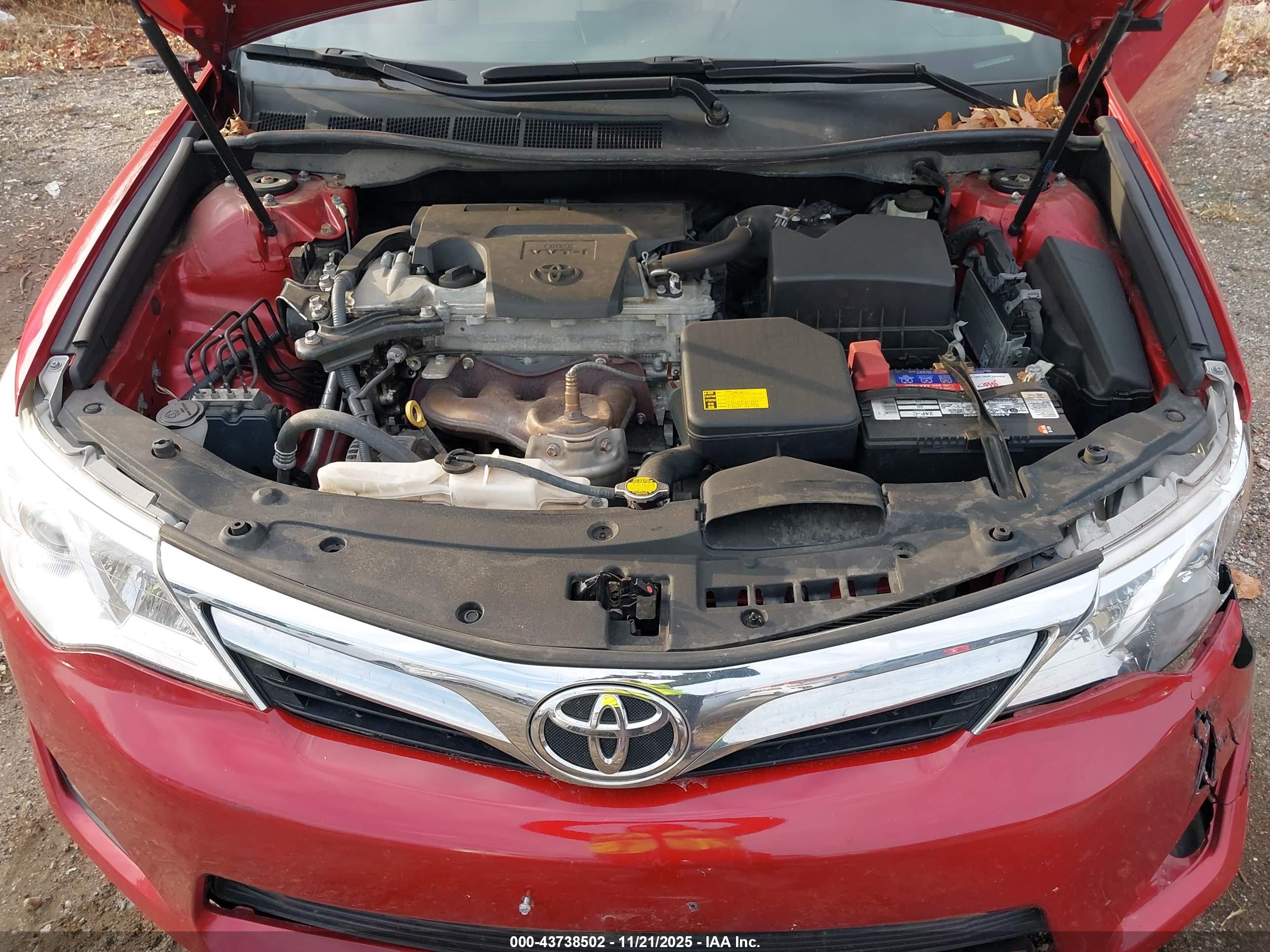 TOYOTA CAMRY image 10