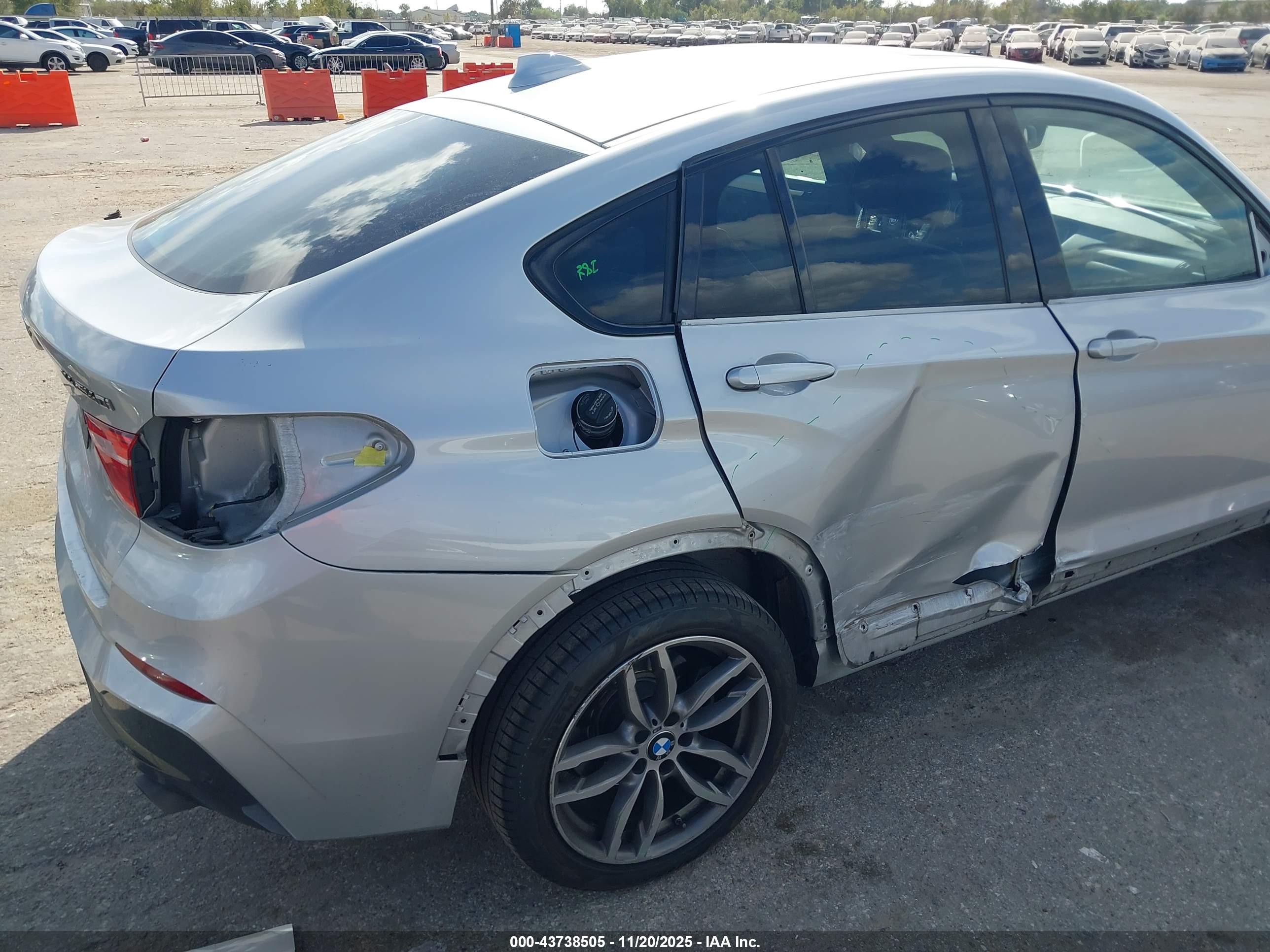 BMW X4 image 6