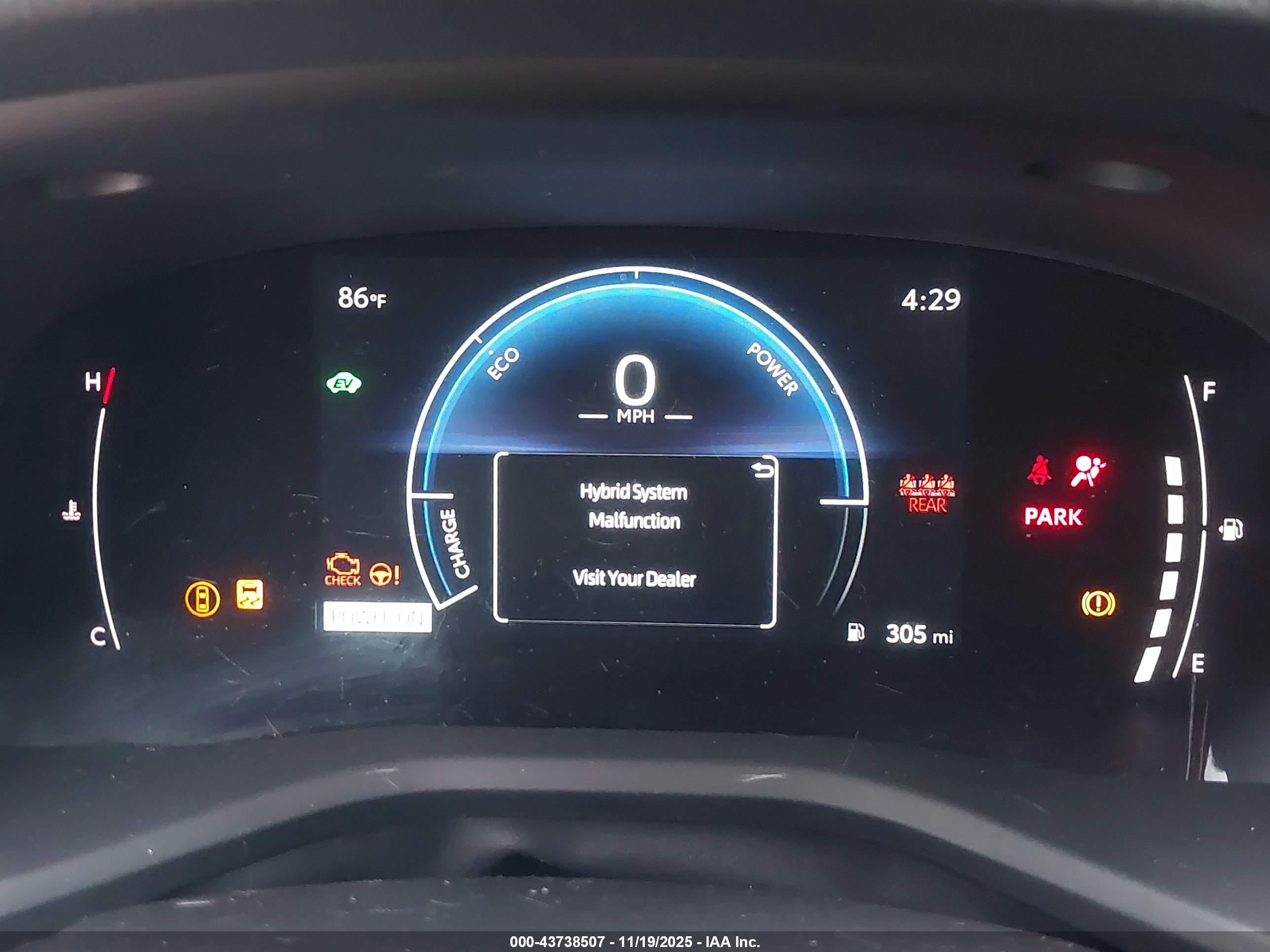 TOYOTA CAMRY image 7
