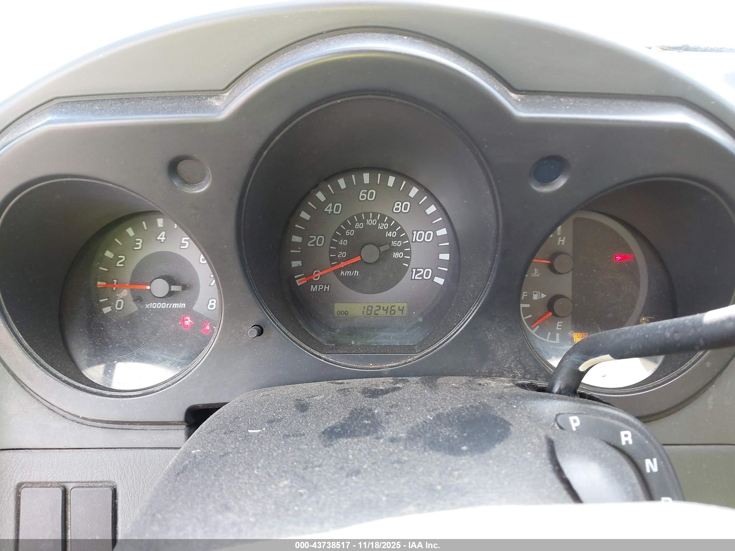 NISSAN FRONTIER image 7