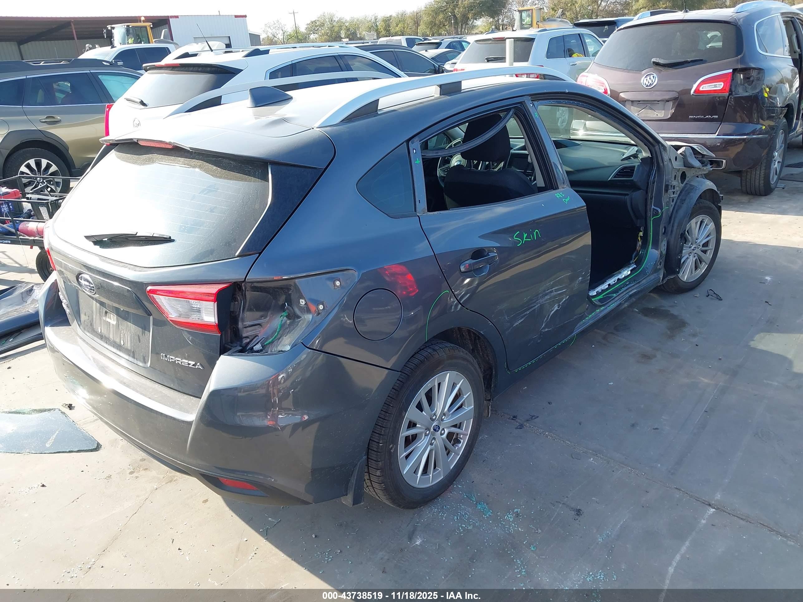SUBARU IMPREZA image 4
