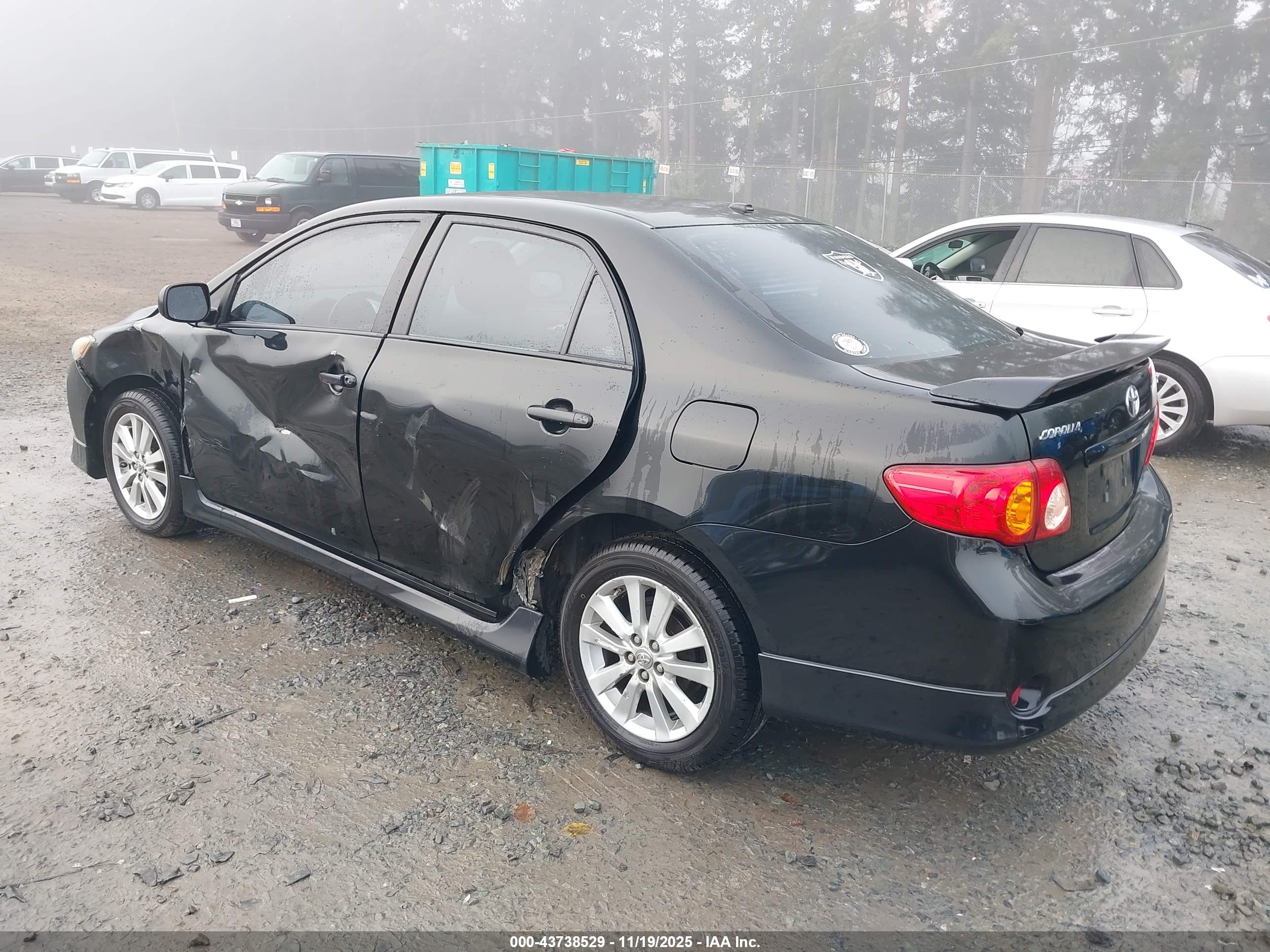 TOYOTA COROLLA image 3