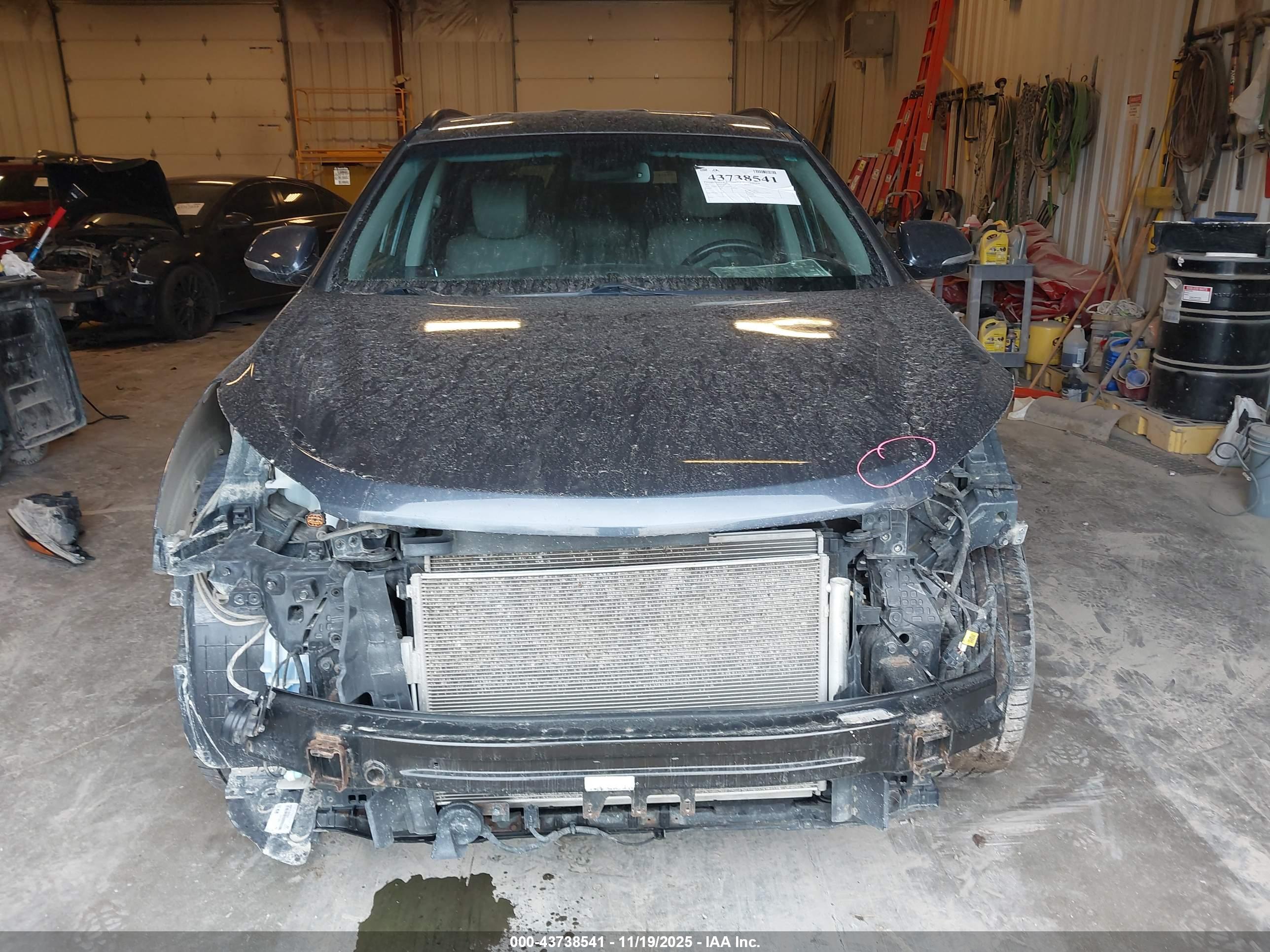 HYUNDAI SANTA image 6