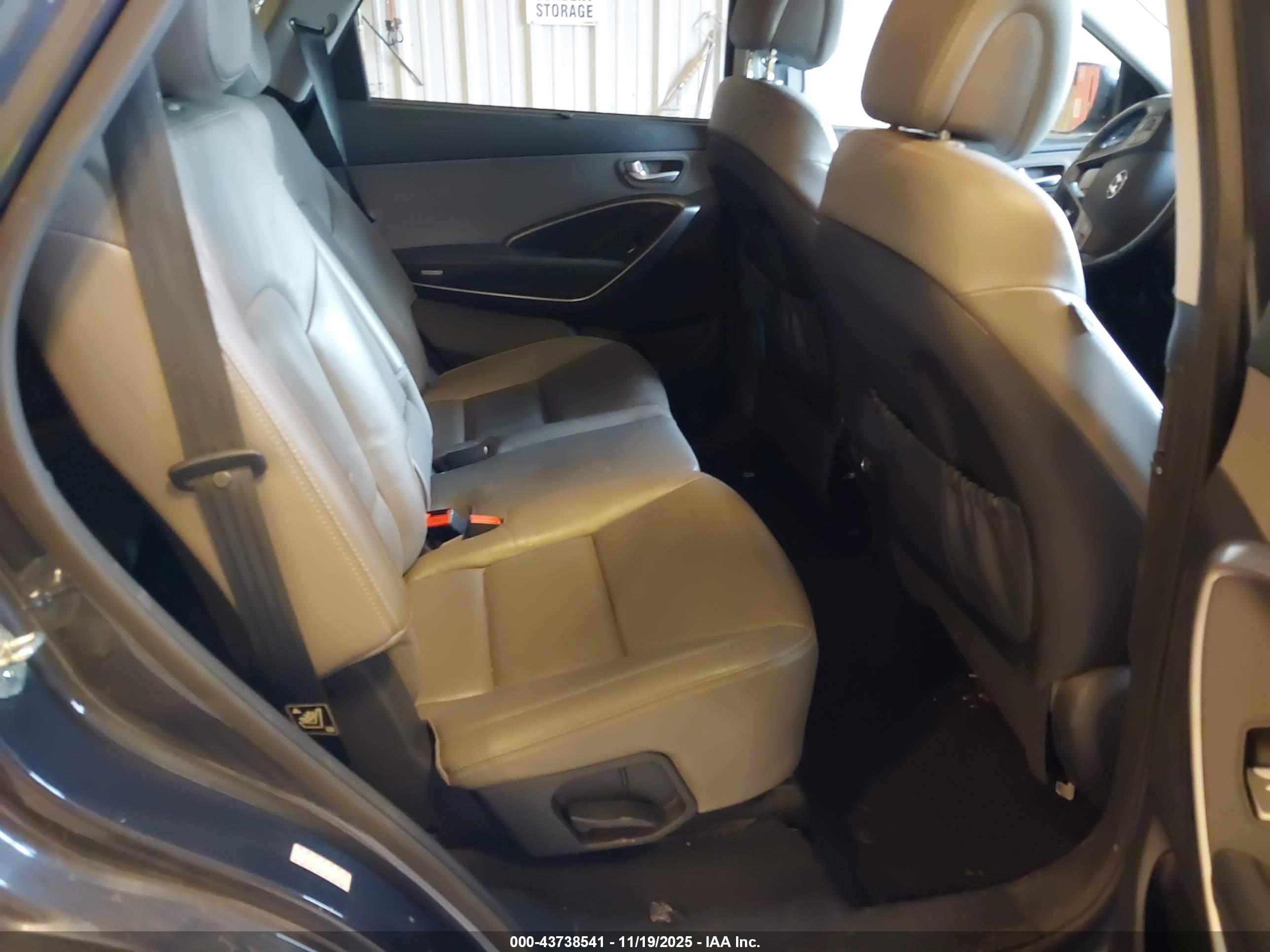 HYUNDAI SANTA image 8