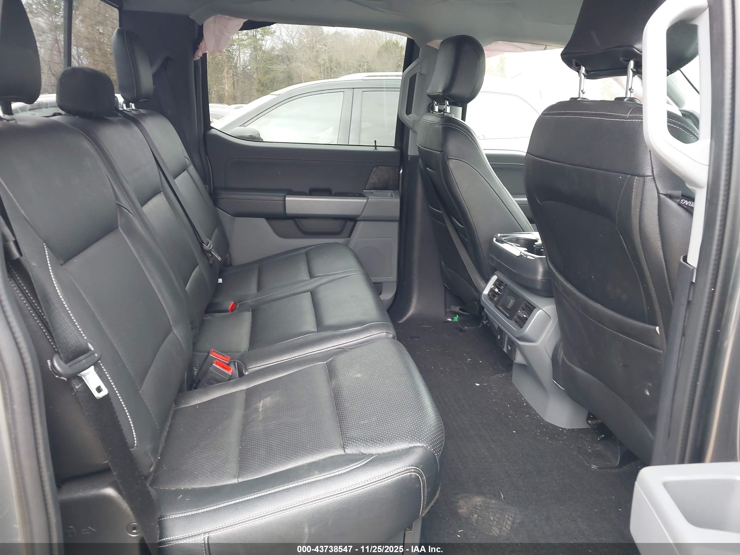 FORD F-150 image 8