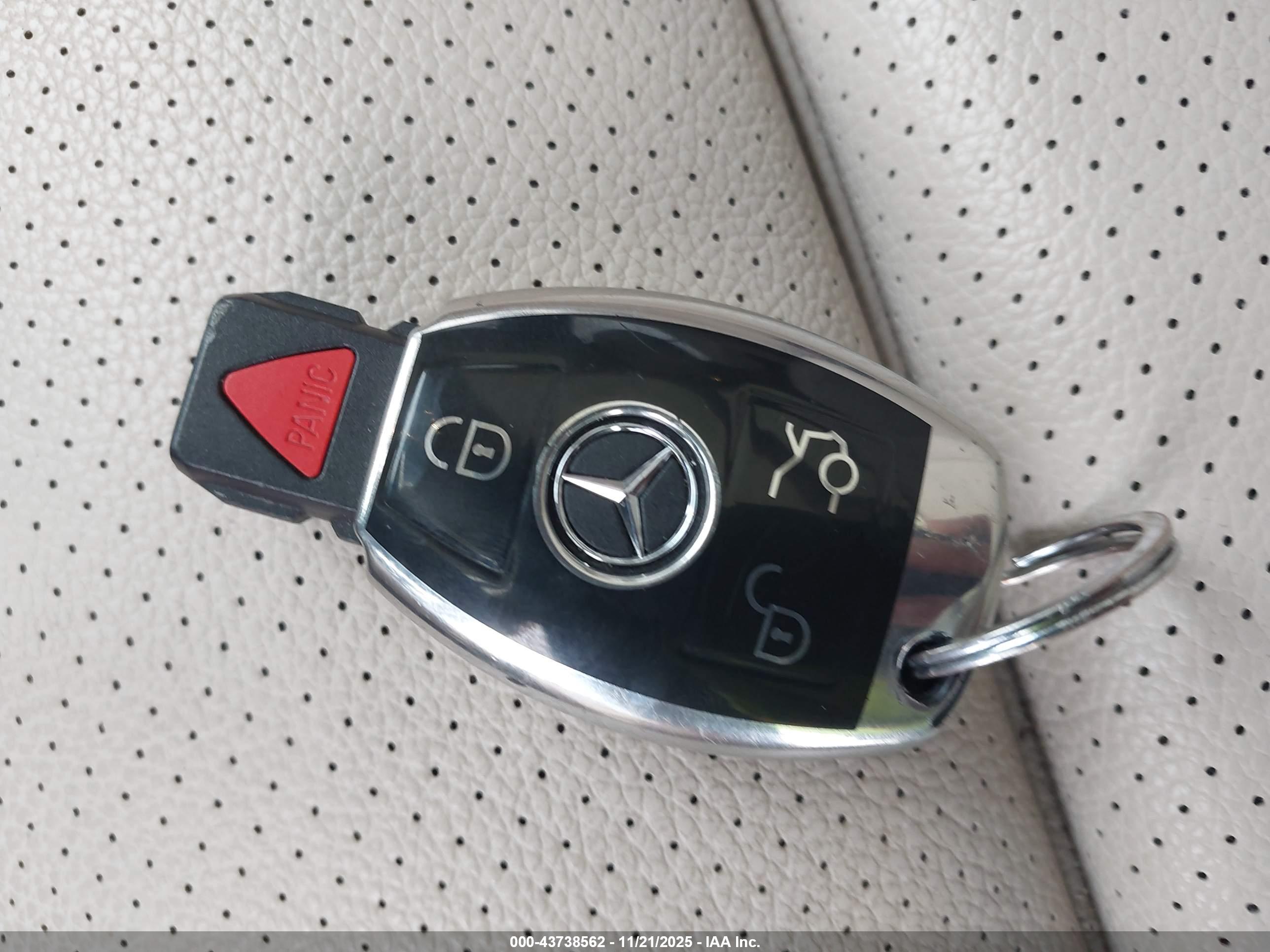 MERCEDES-BENZ C image 11