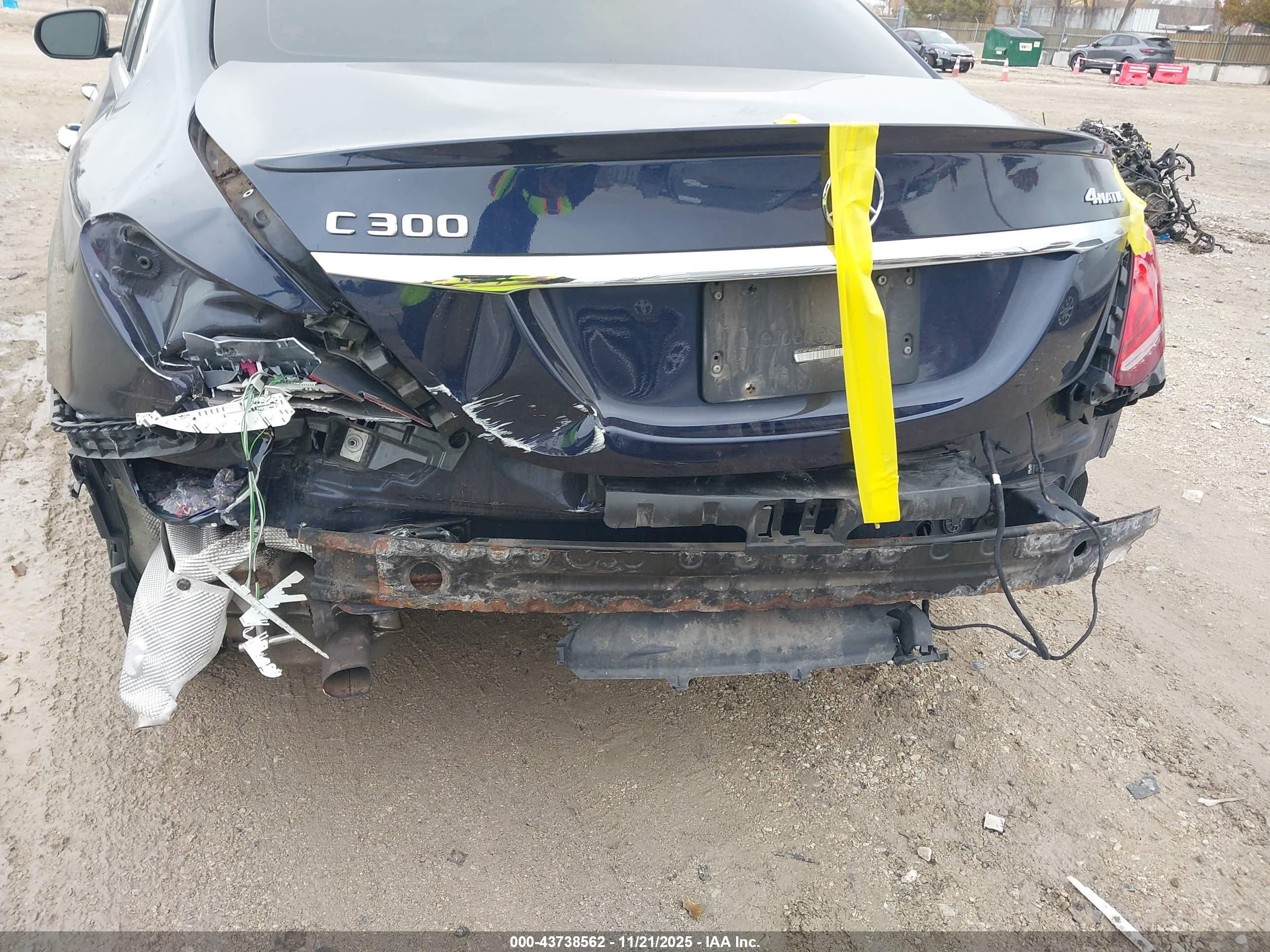 MERCEDES-BENZ C image 6