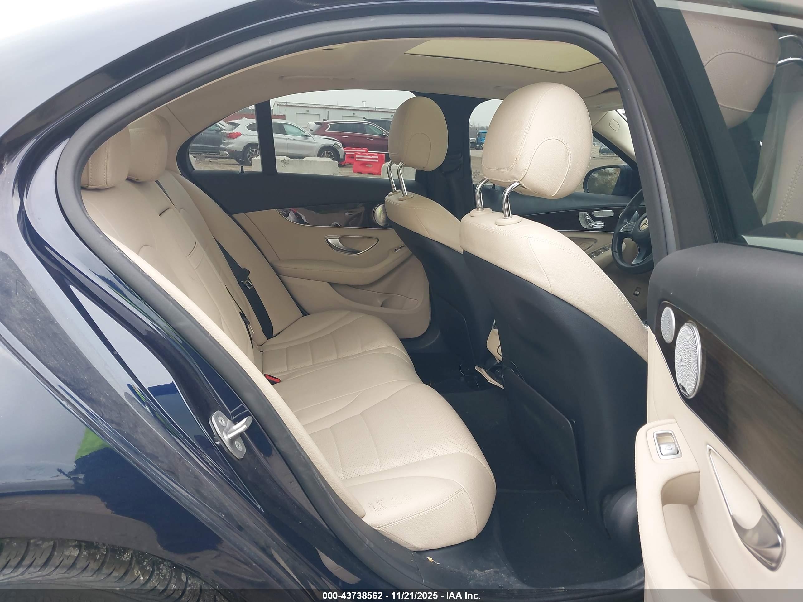 MERCEDES-BENZ C image 8